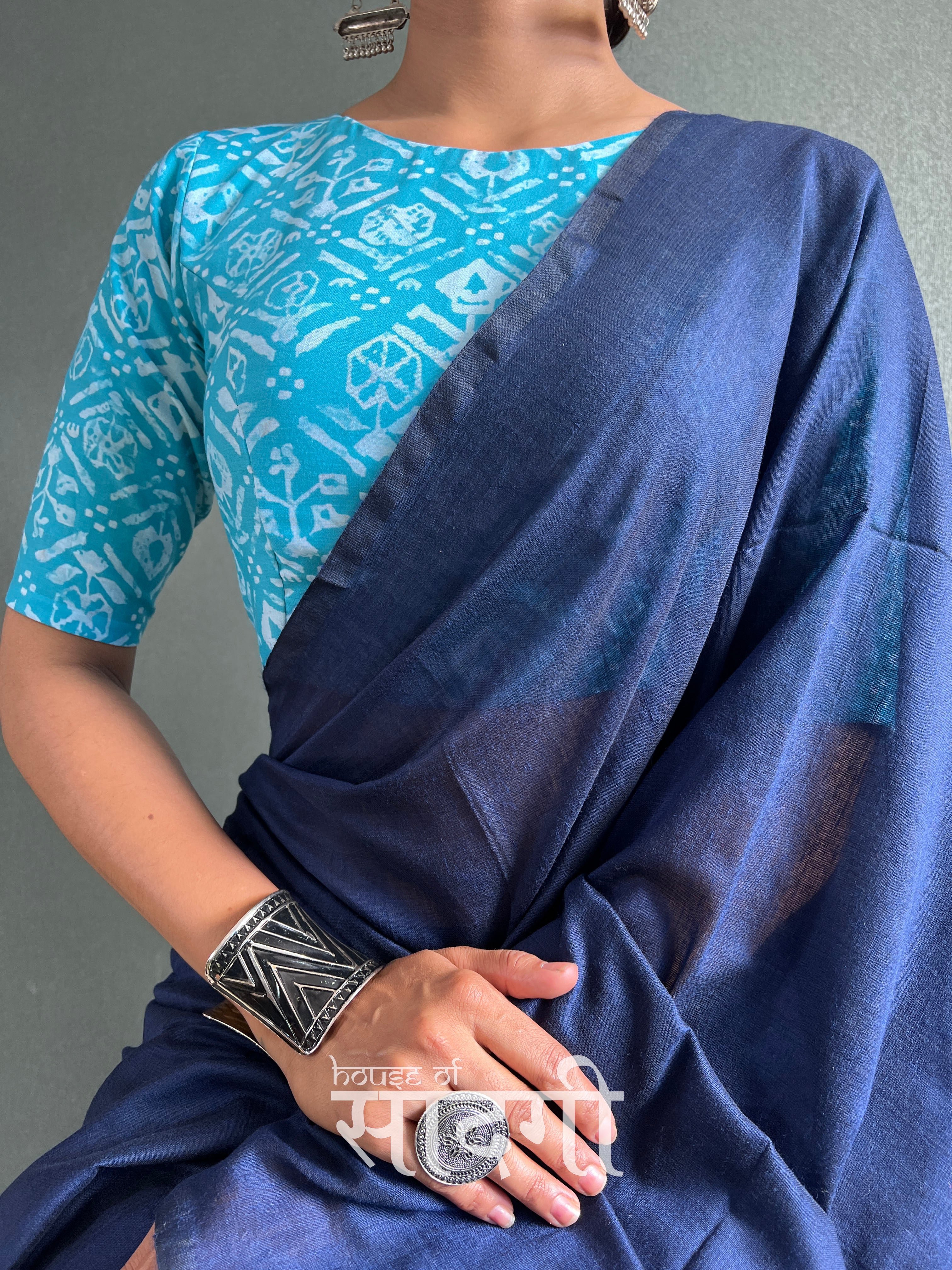 Nevy Blue Handloom Cotton Saree With Sky Printed Blouse