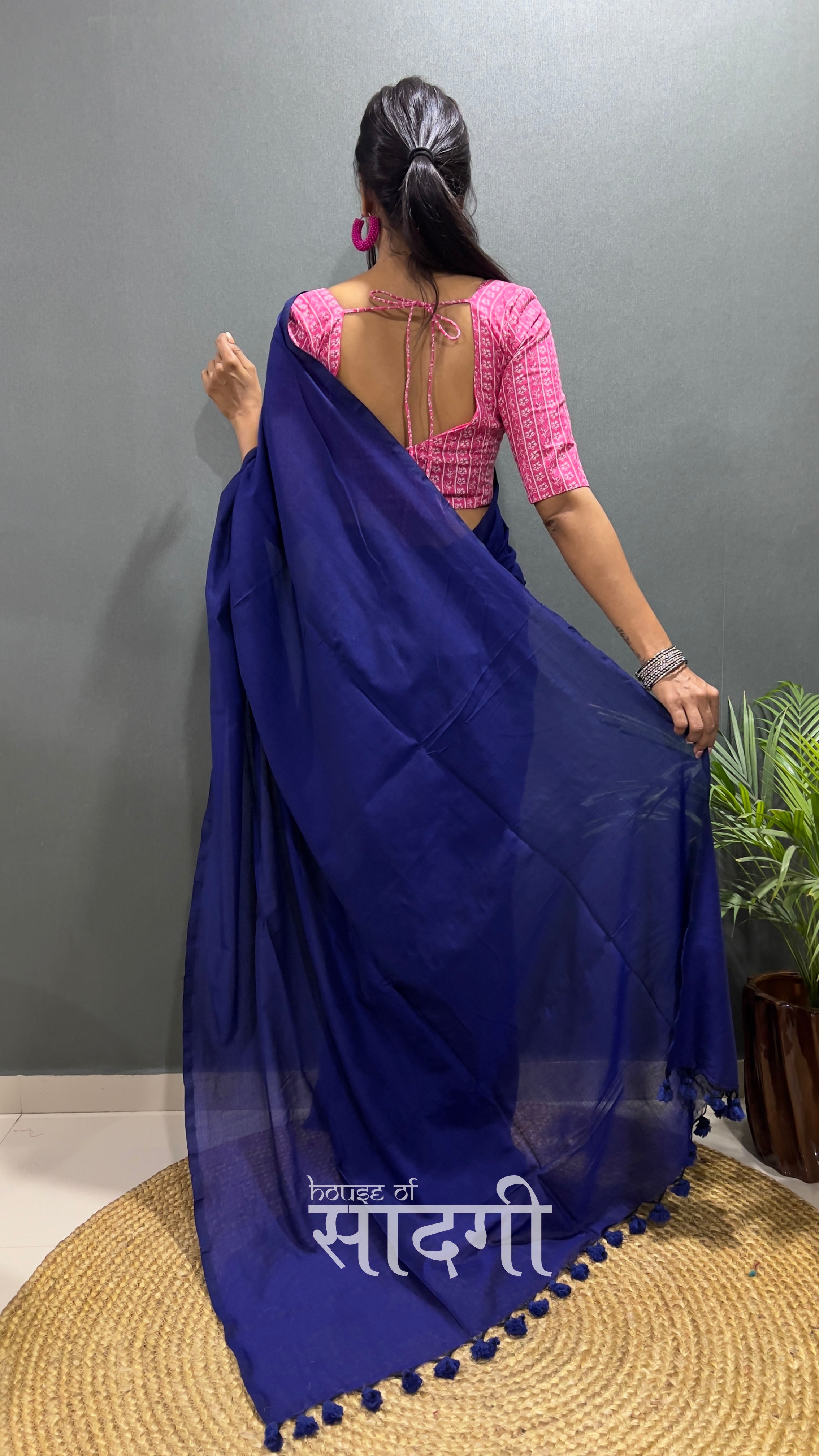 Royal Blue Handloom Cotton Saree With Pink Flower Printed Blouse