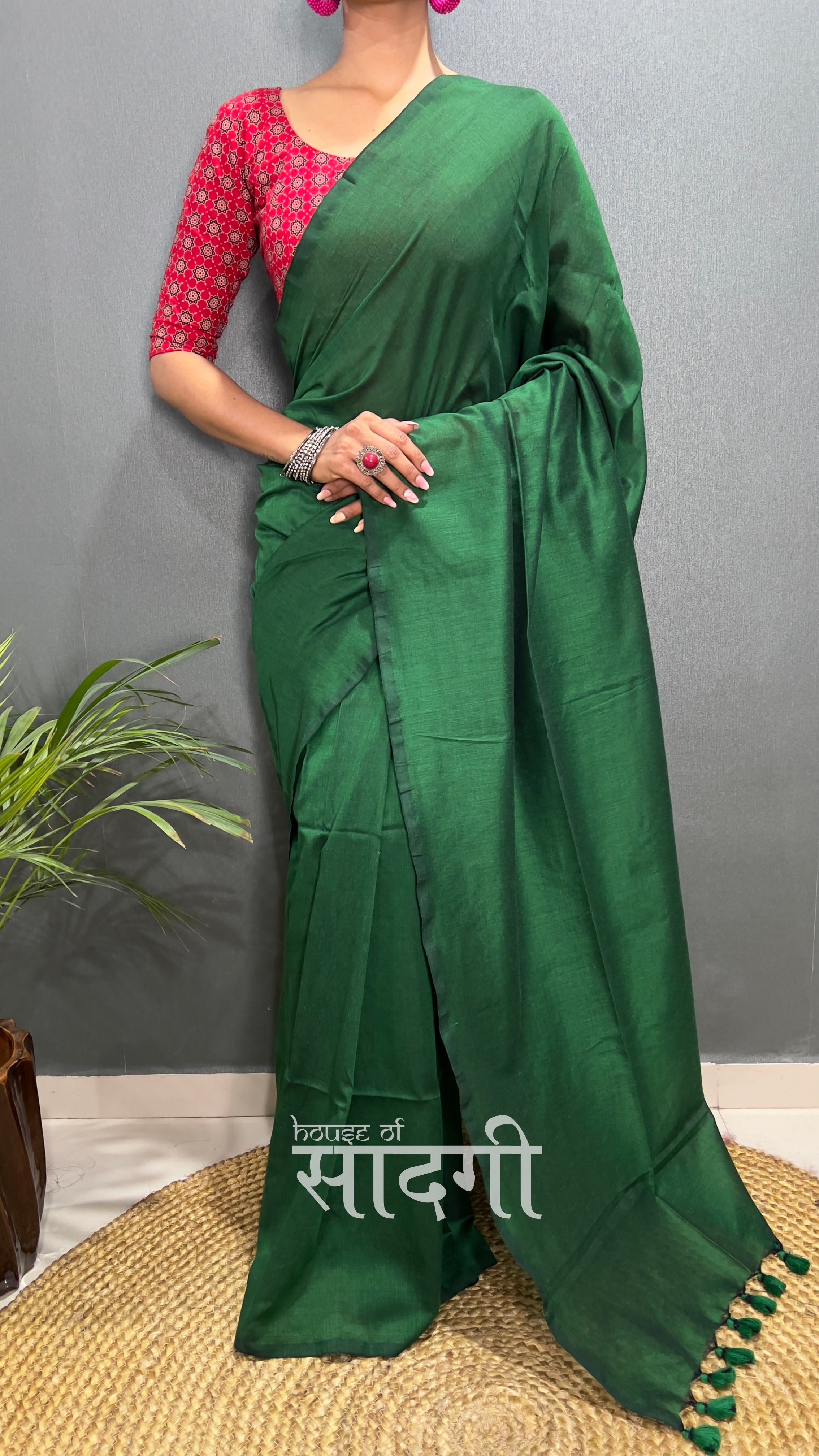 Green Handloom Cotton Saree With Red Printed Blouse