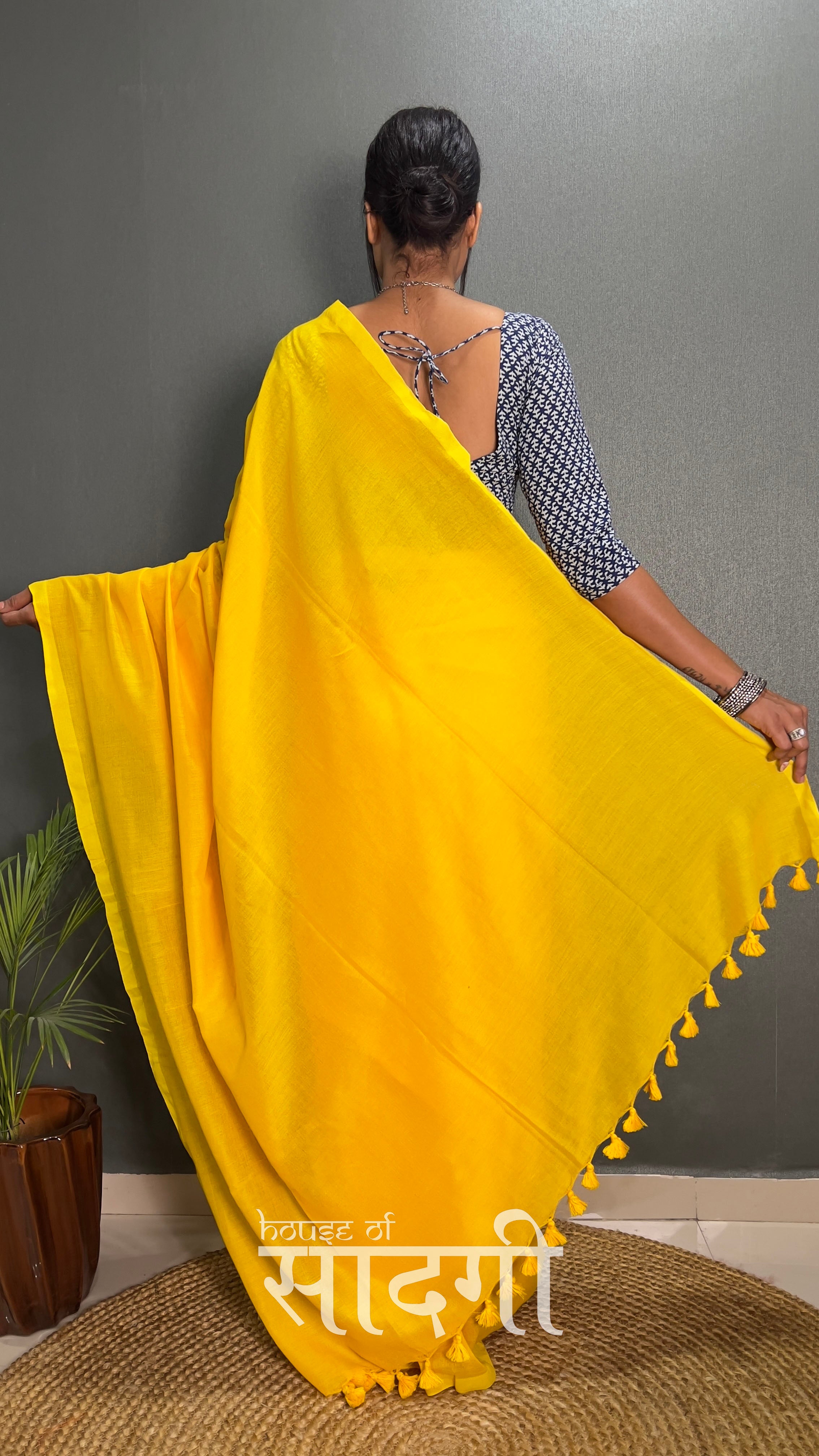 Yellow Handloom Cotton Saree With Blue Printed Blouse