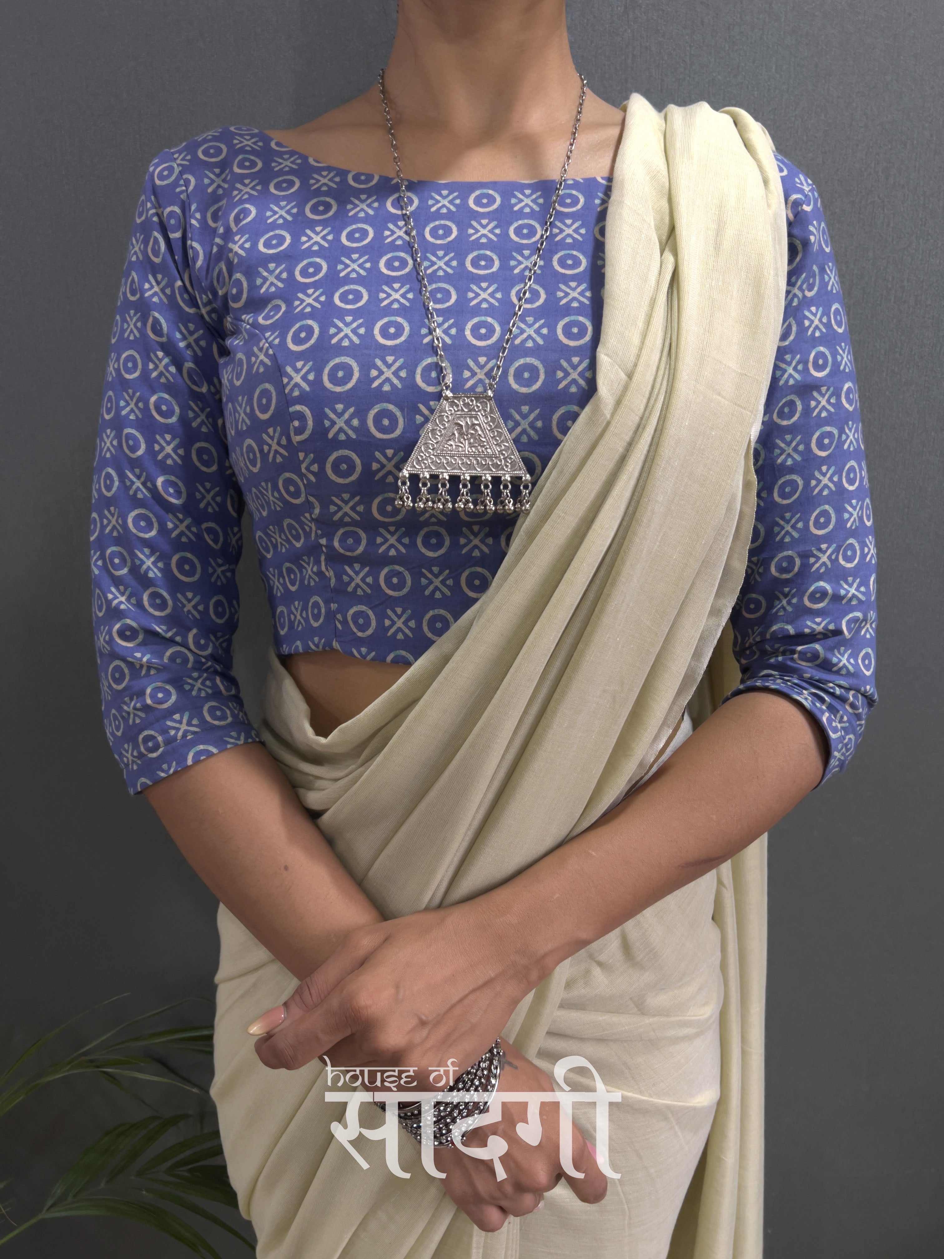 Honeydew Handloom Cotton Saree With Blue Printed Blouse