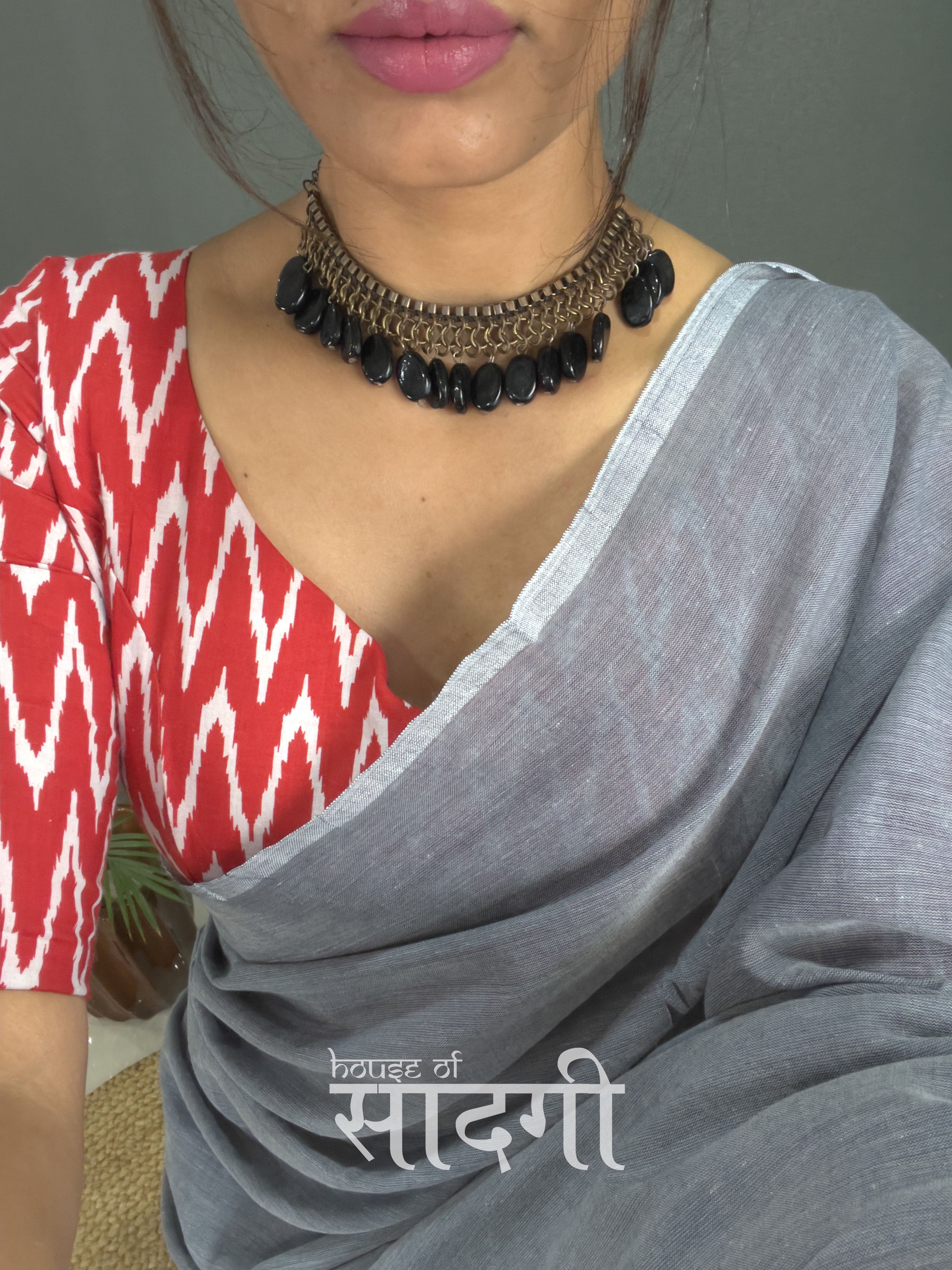 Grey Handloom Cotton Saree With  Red Zig Zag Printed Blouse