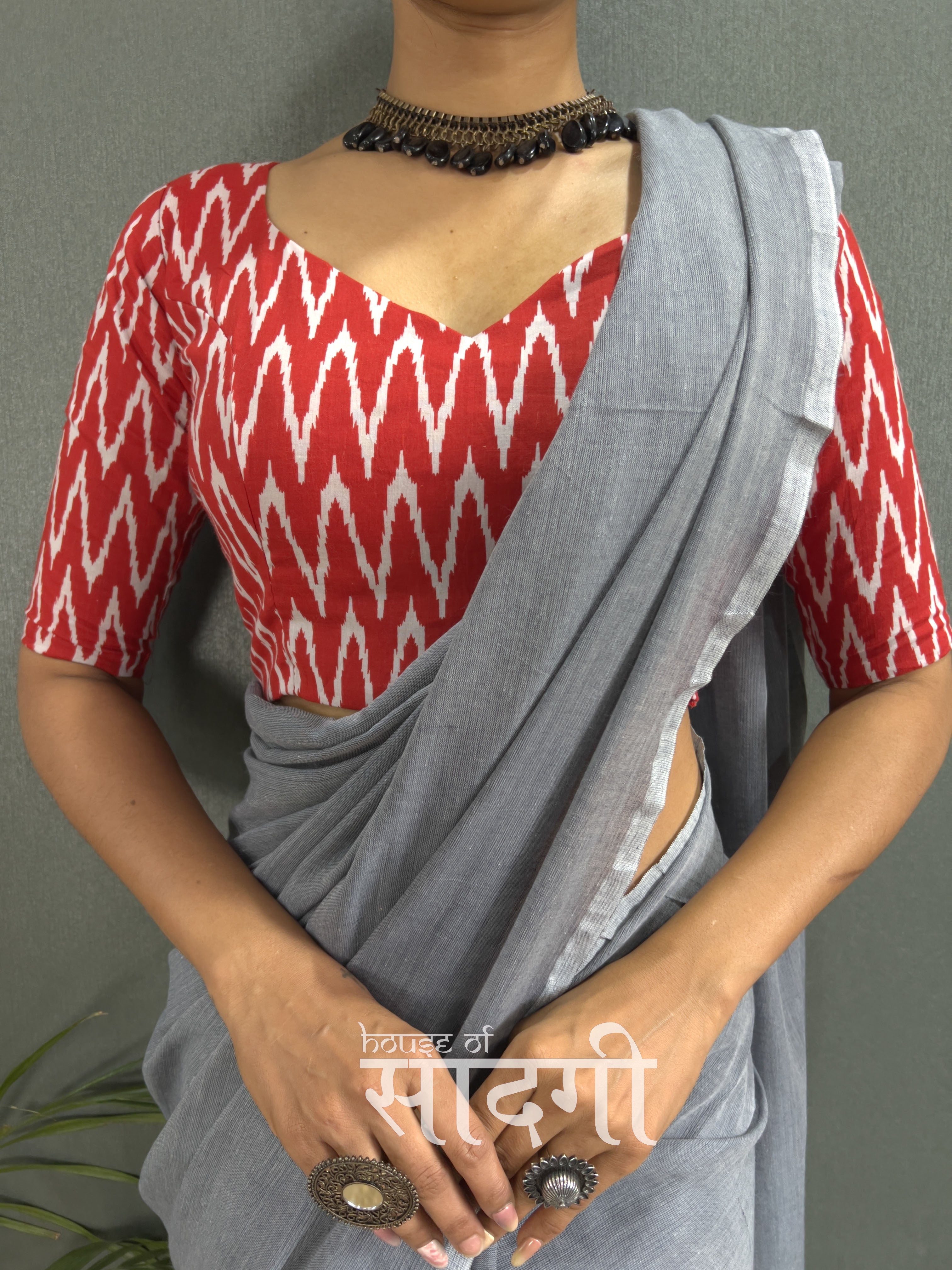 Grey Handloom Cotton Saree With  Red Zig Zag Printed Blouse