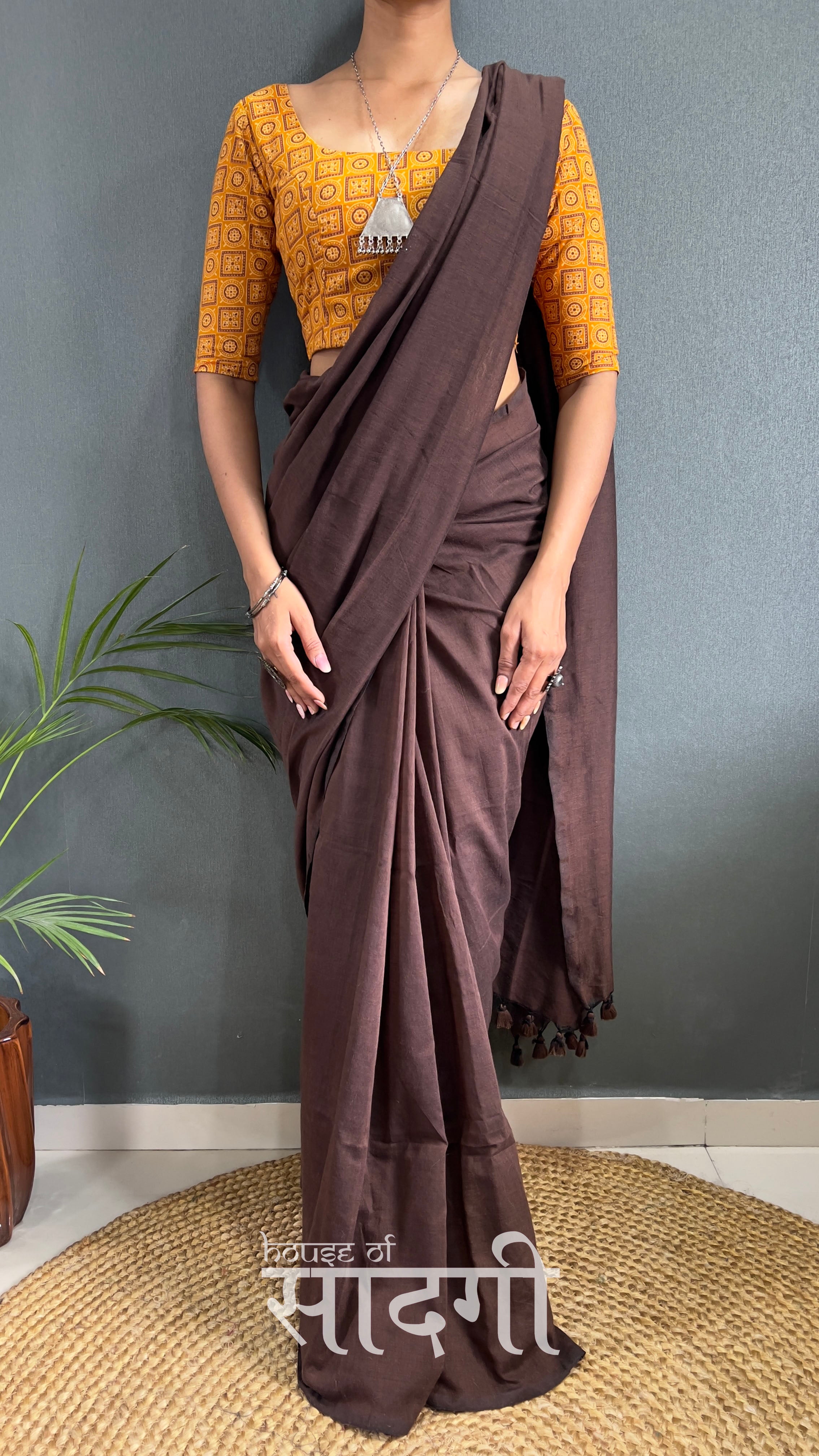 Brown Handloom Cotton Saree With Yellow Printed Blouse