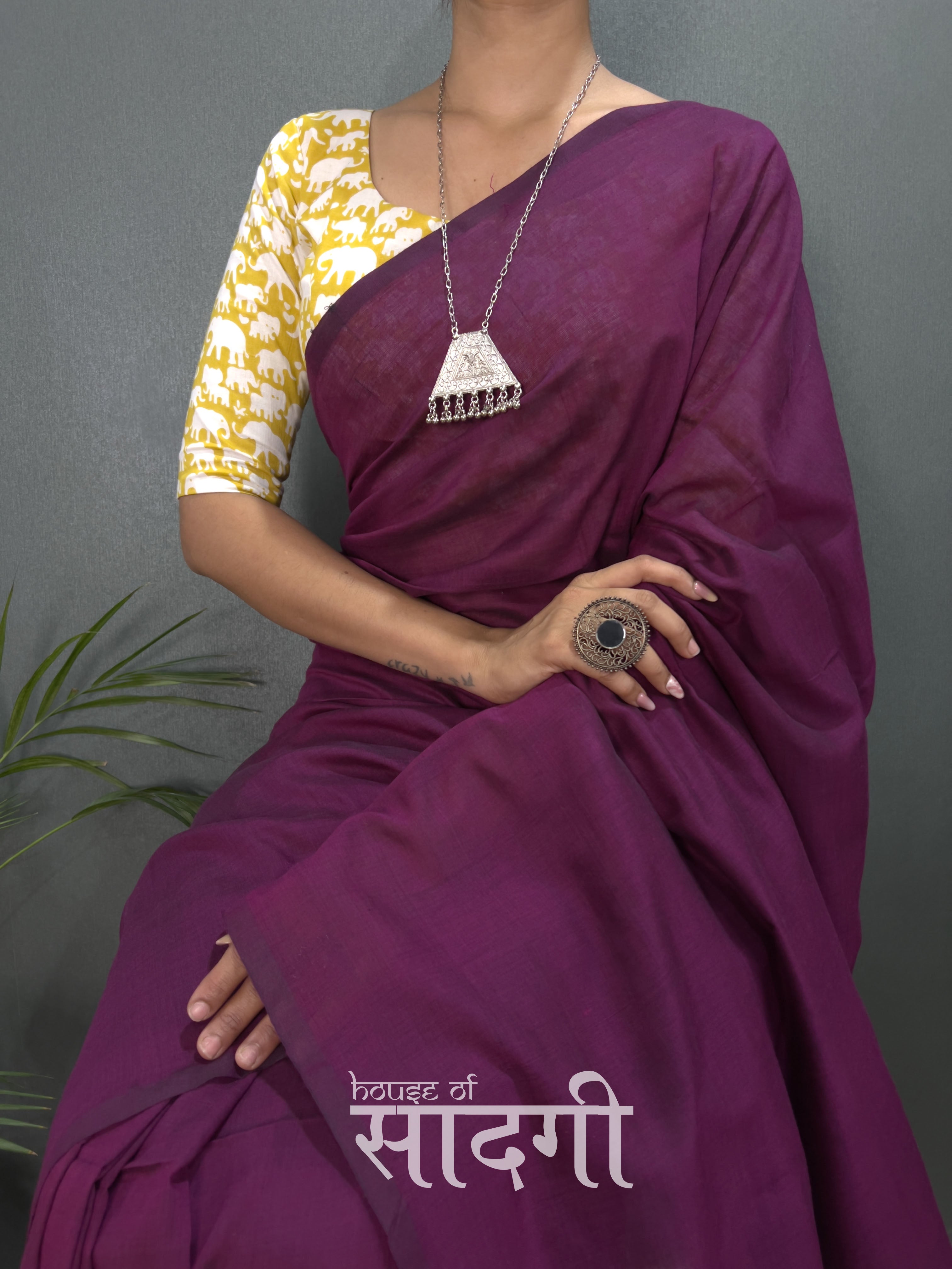 Magenta Handloom Cotton Saree With Yellow Elephant Printed Blouse