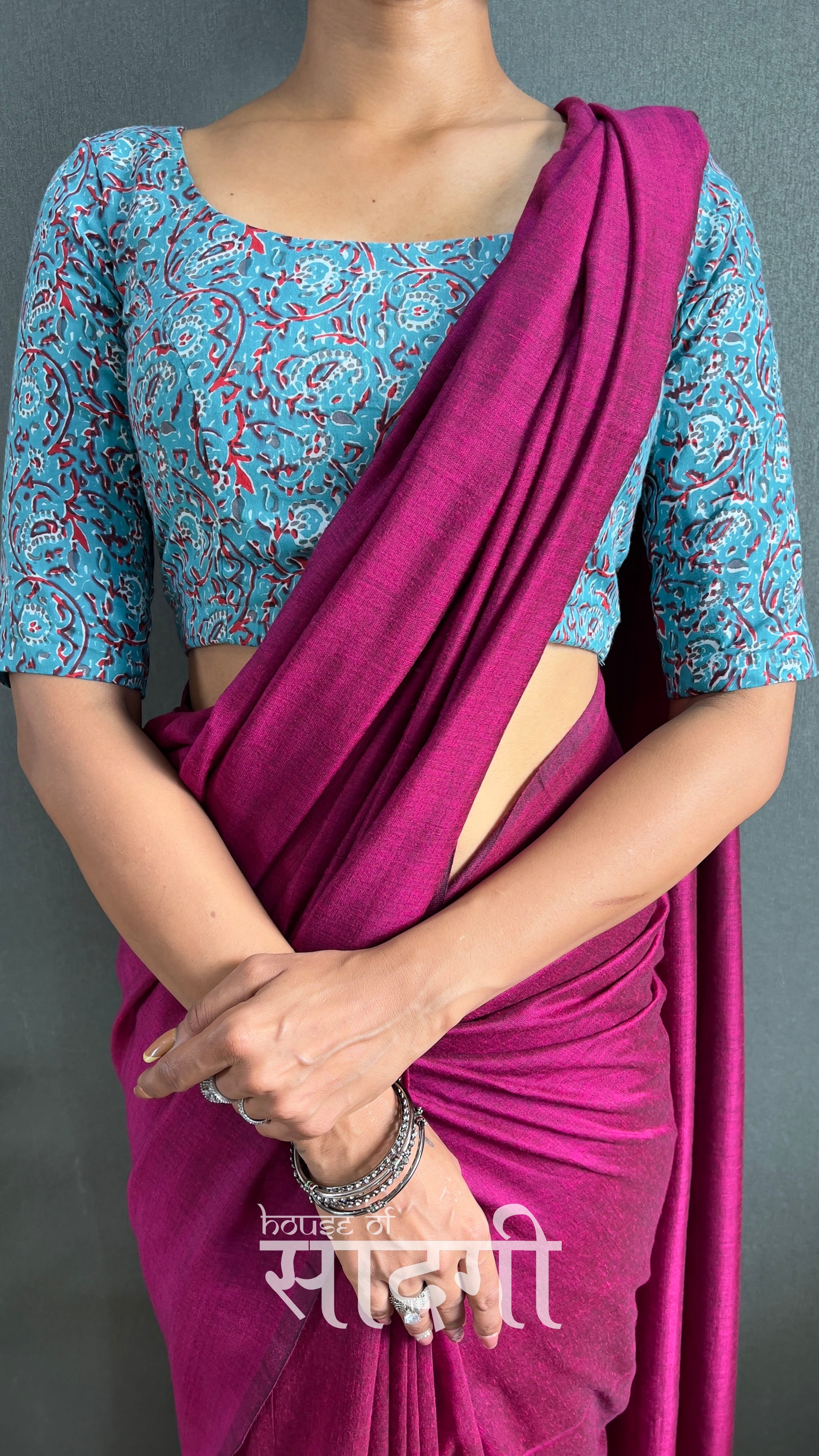 Light Wine  Handloom Cotton Saree With Sky Printed Blouse