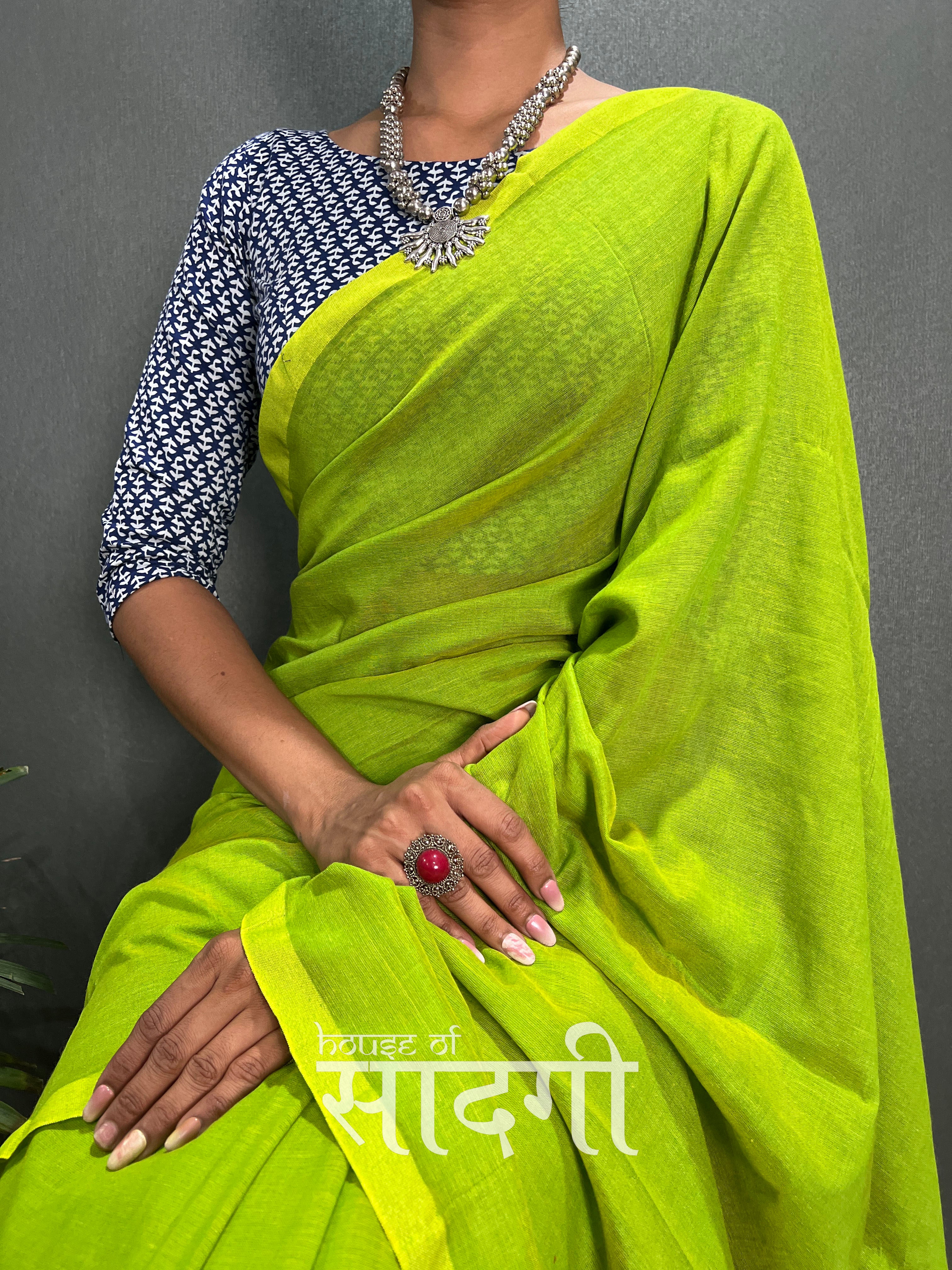 Perrot Handloom Cotton Saree With Blue Printed Blouse