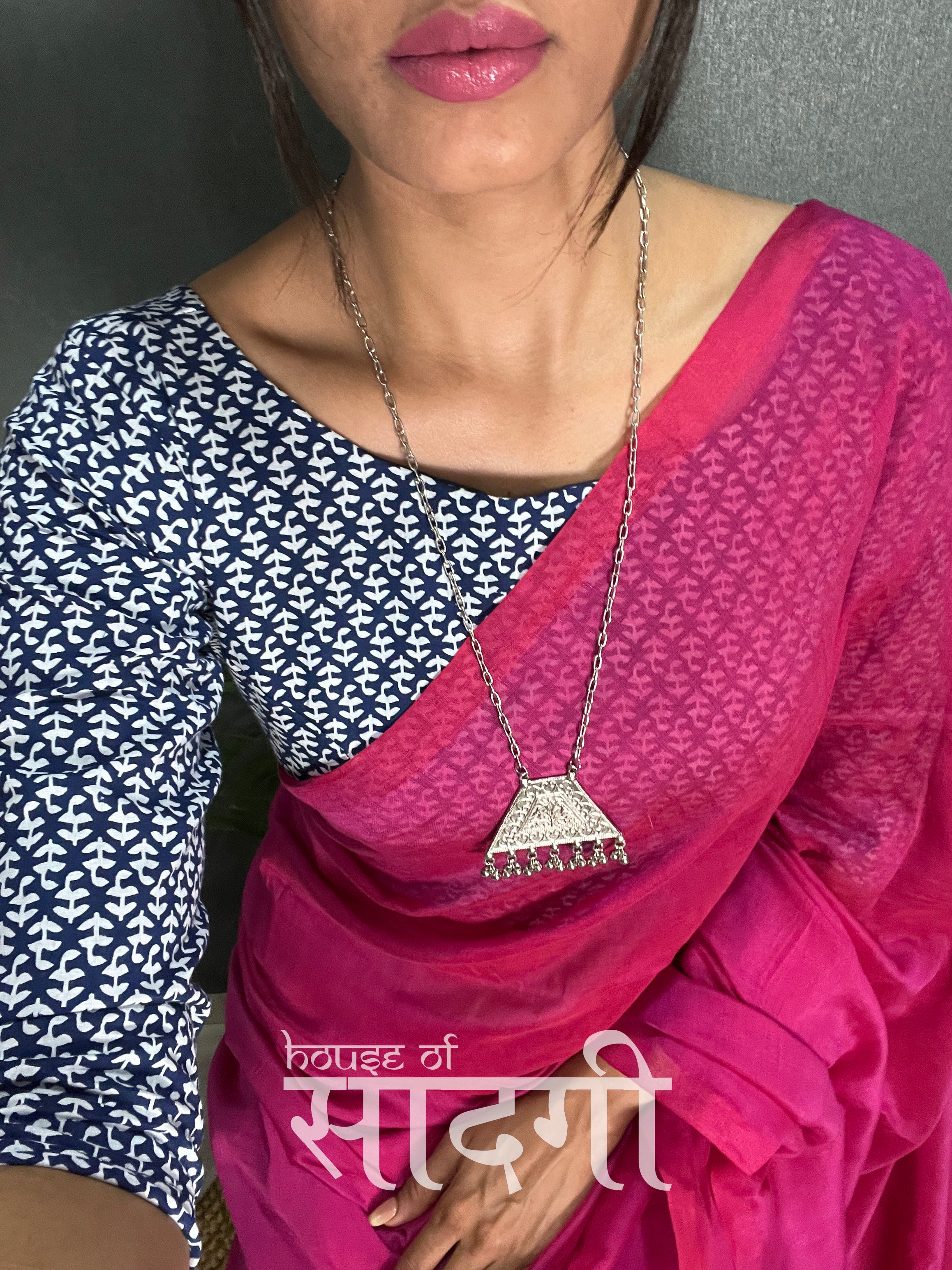 Pink Handloom Cotton Saree With Blue Printed Blouse