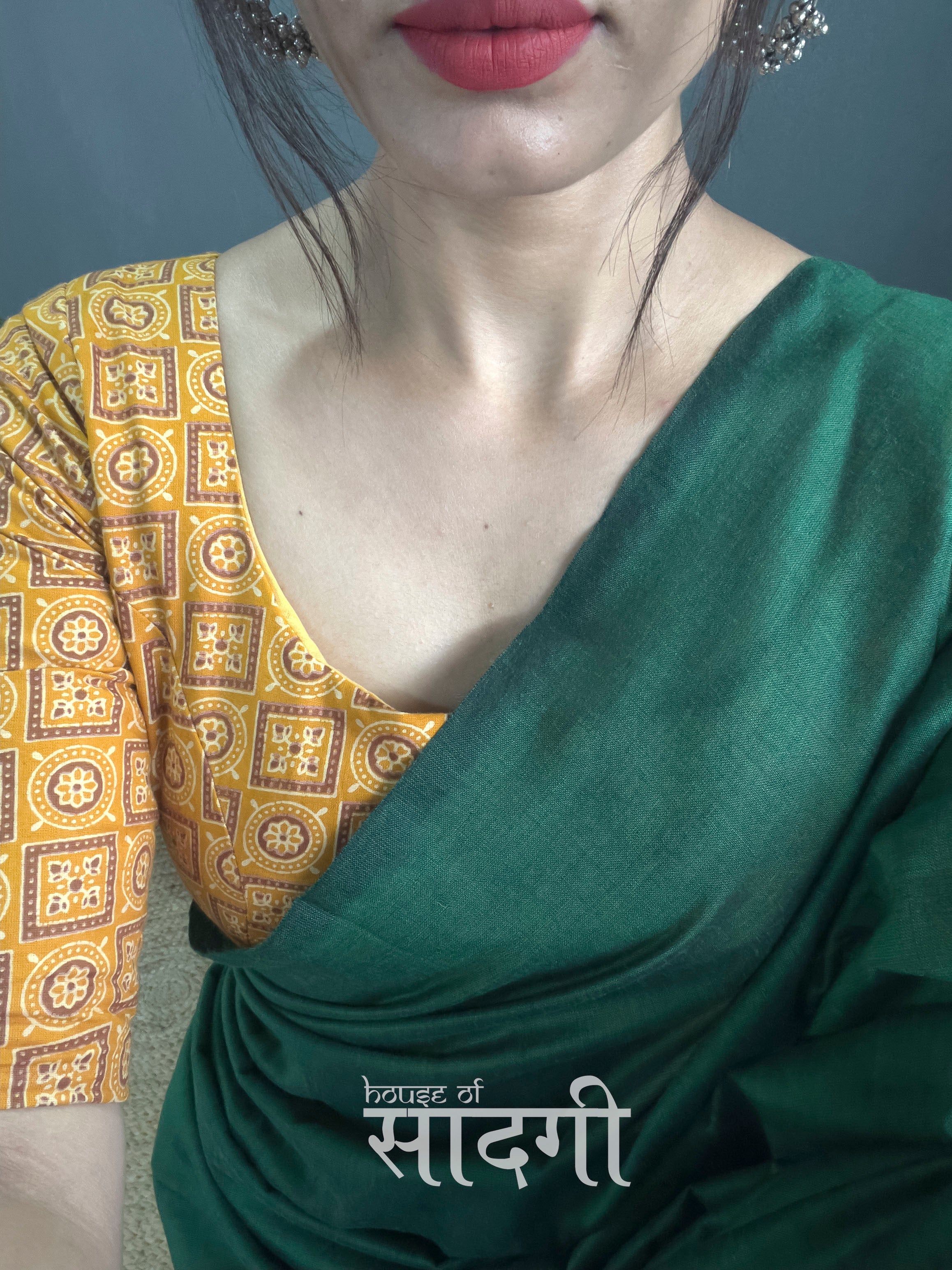 Green Handloom Cotton Saree With Yellow Printed Blouse