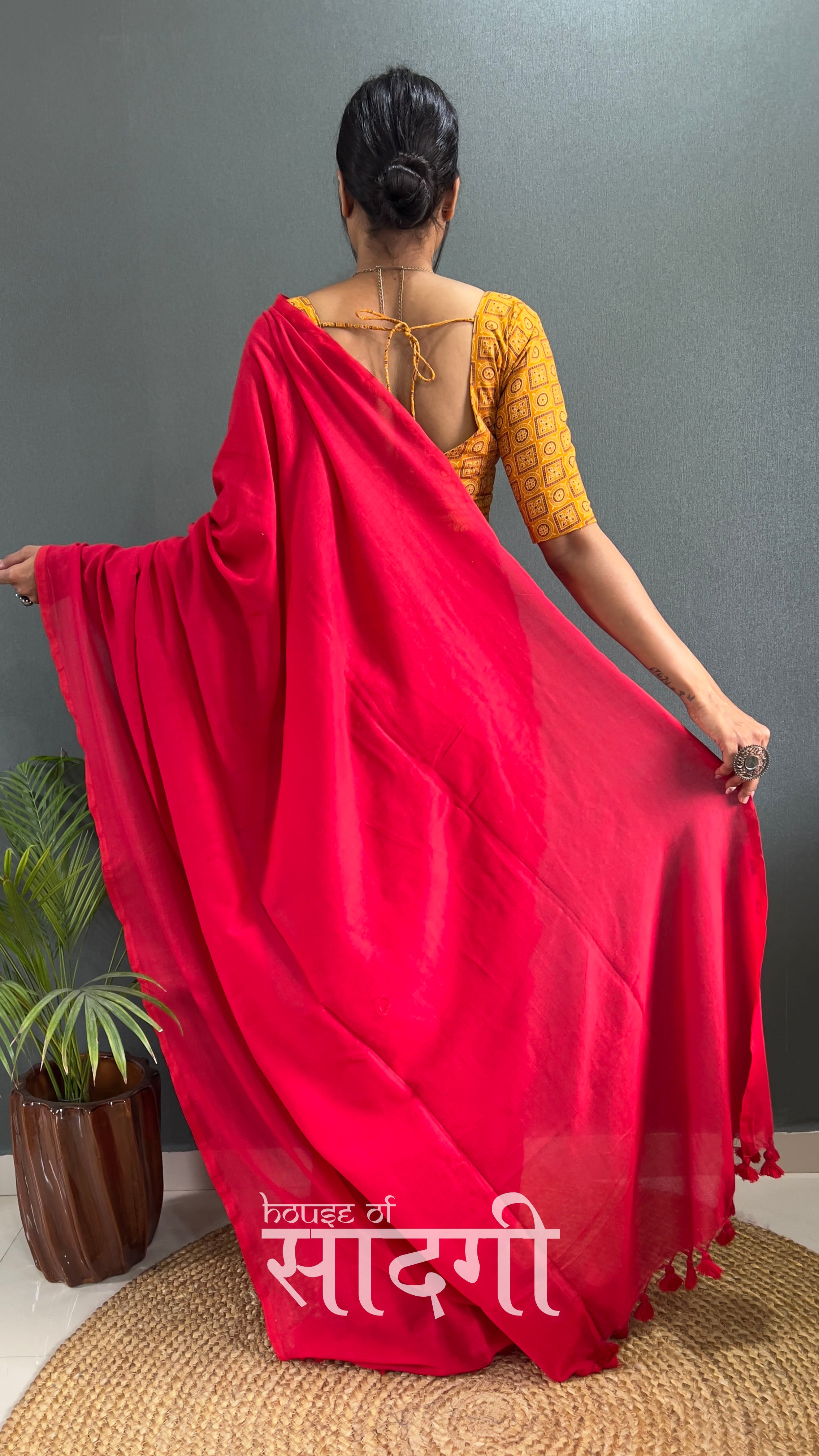 Red Handloom Cotton Saree With Yellow Printed Blouse