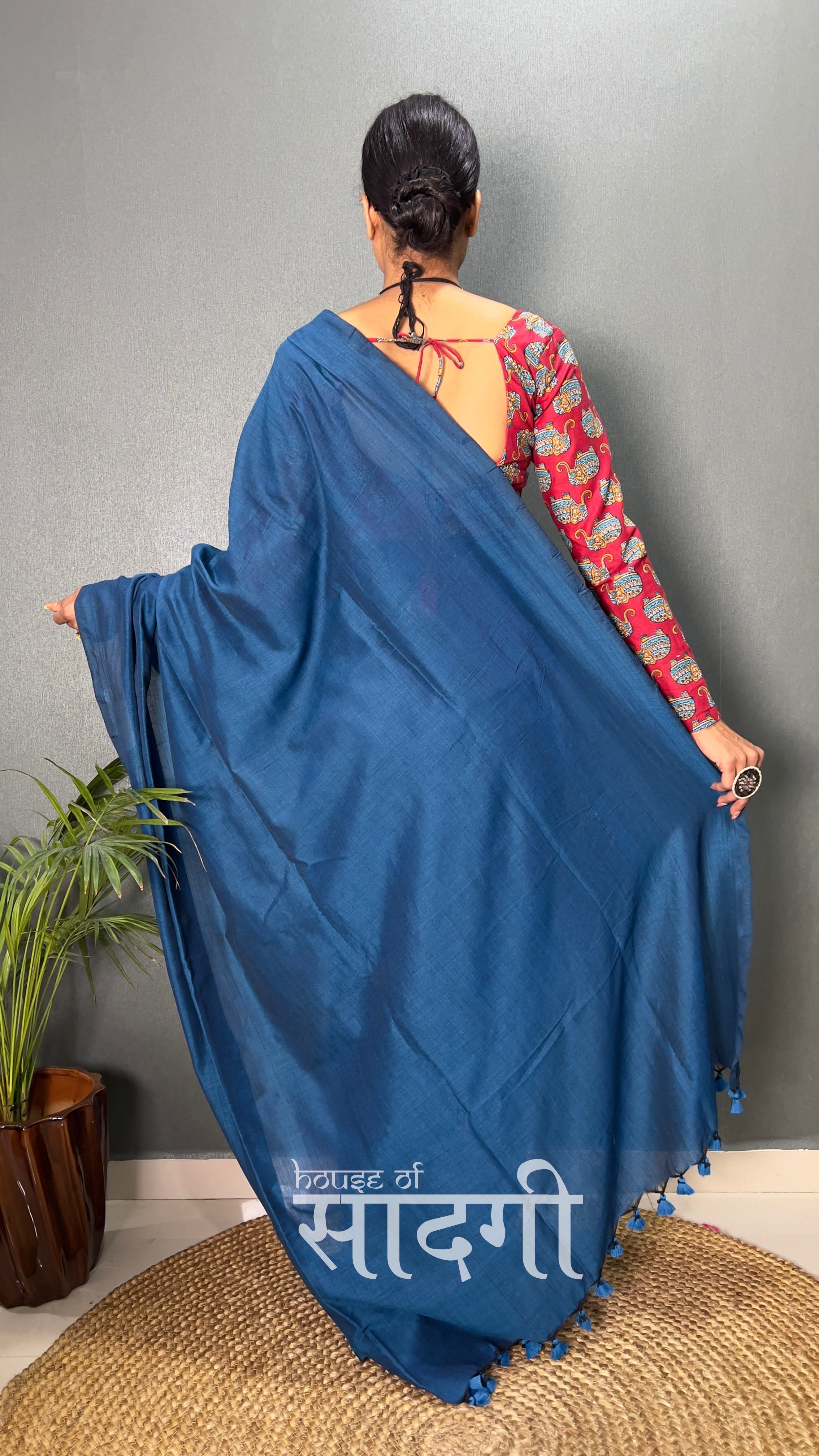 Firoji Handloom Cotton Saree With Elephant Printed Blouse