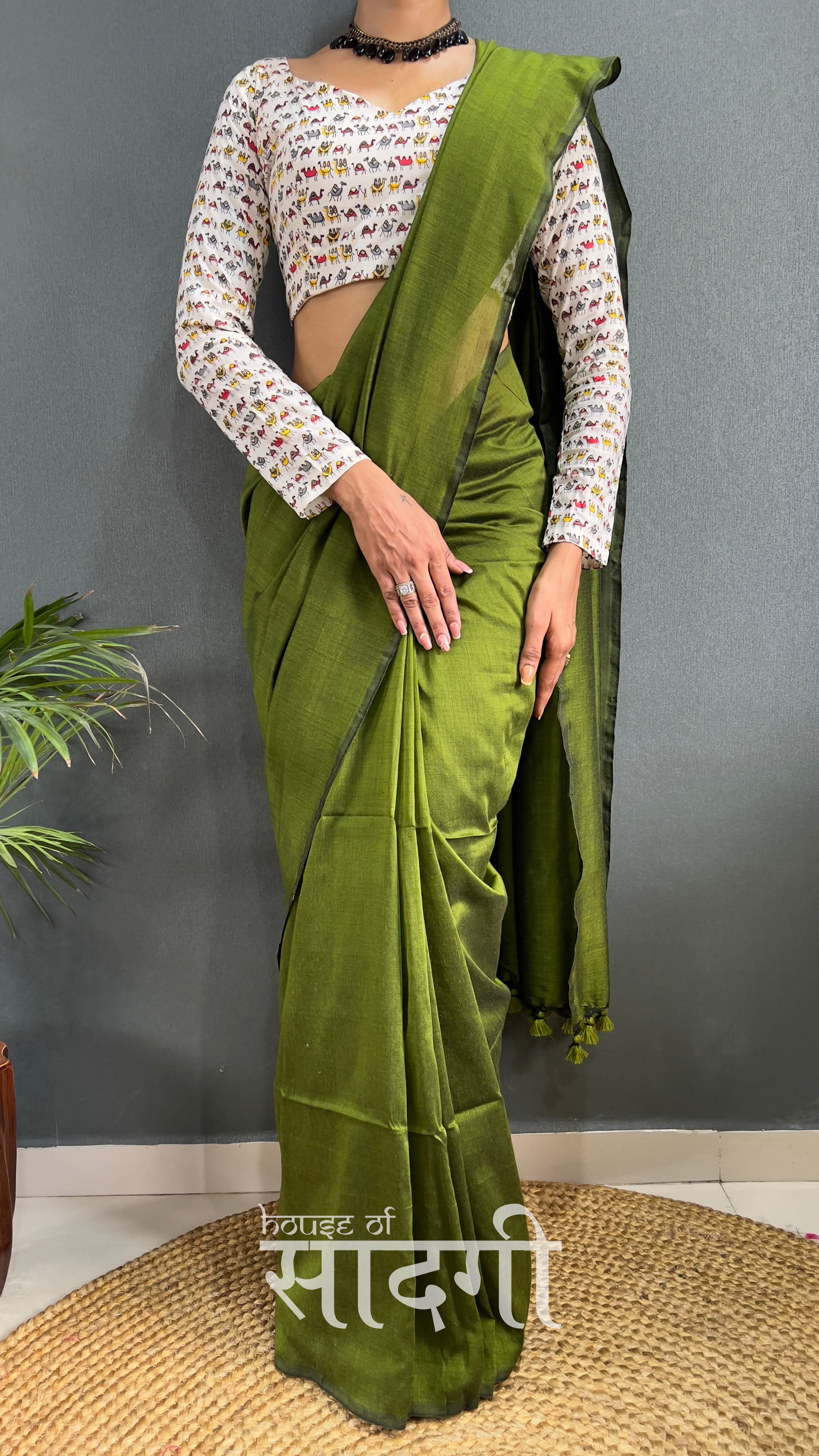 Mehndi Handloom Cotton Saree With Animal Printed Blouse