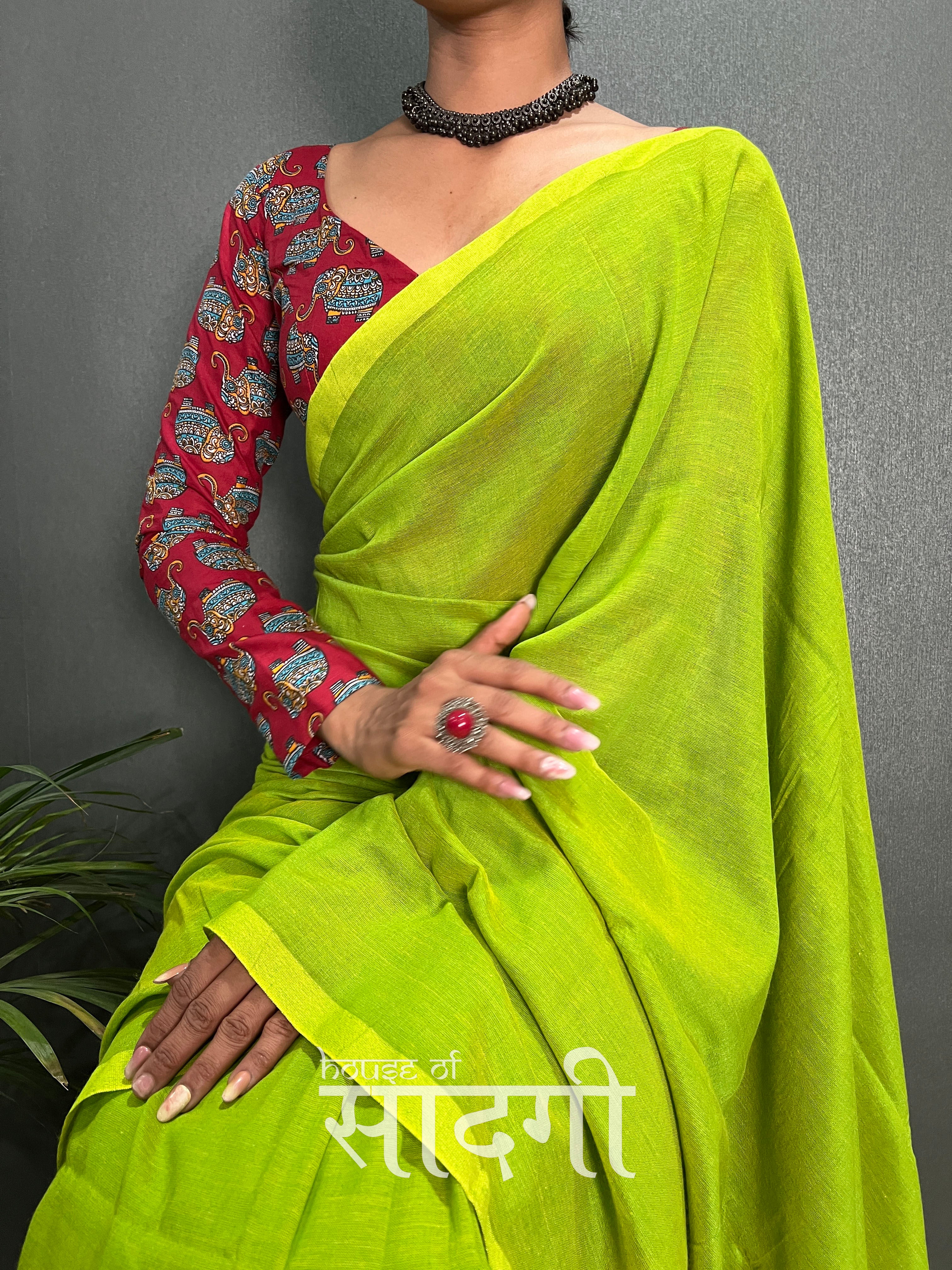 Perrot Handloom Cotton Saree With Animal Printed Blouse