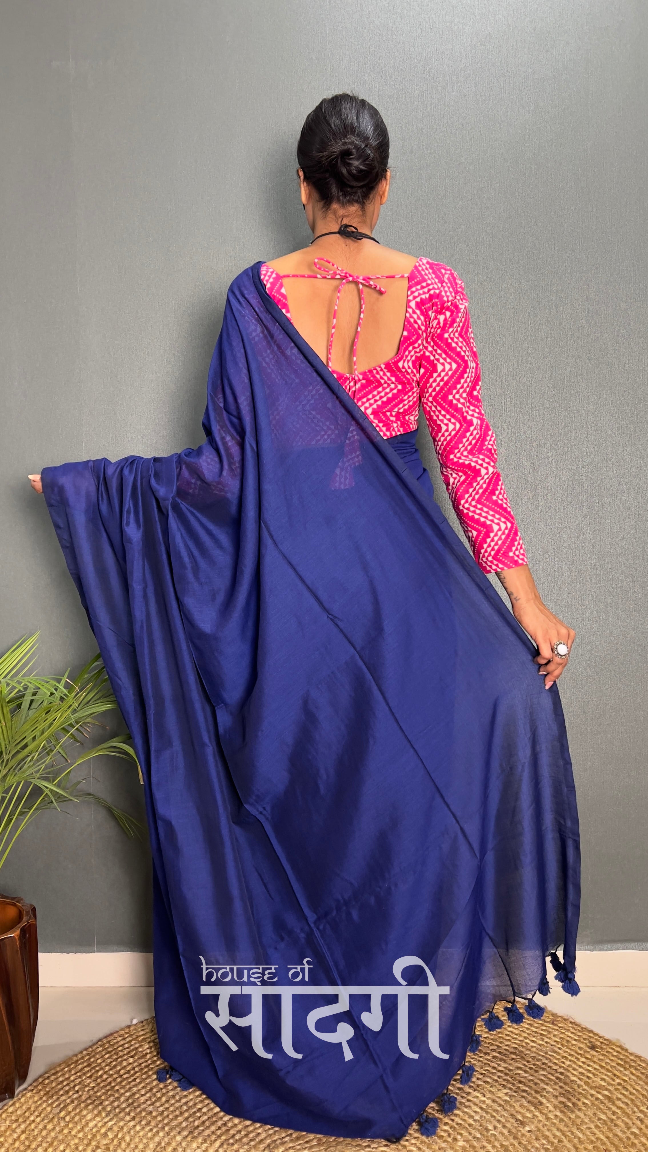 Royal Blue Handloom Cotton Saree With Zig Zag Printed Blouse