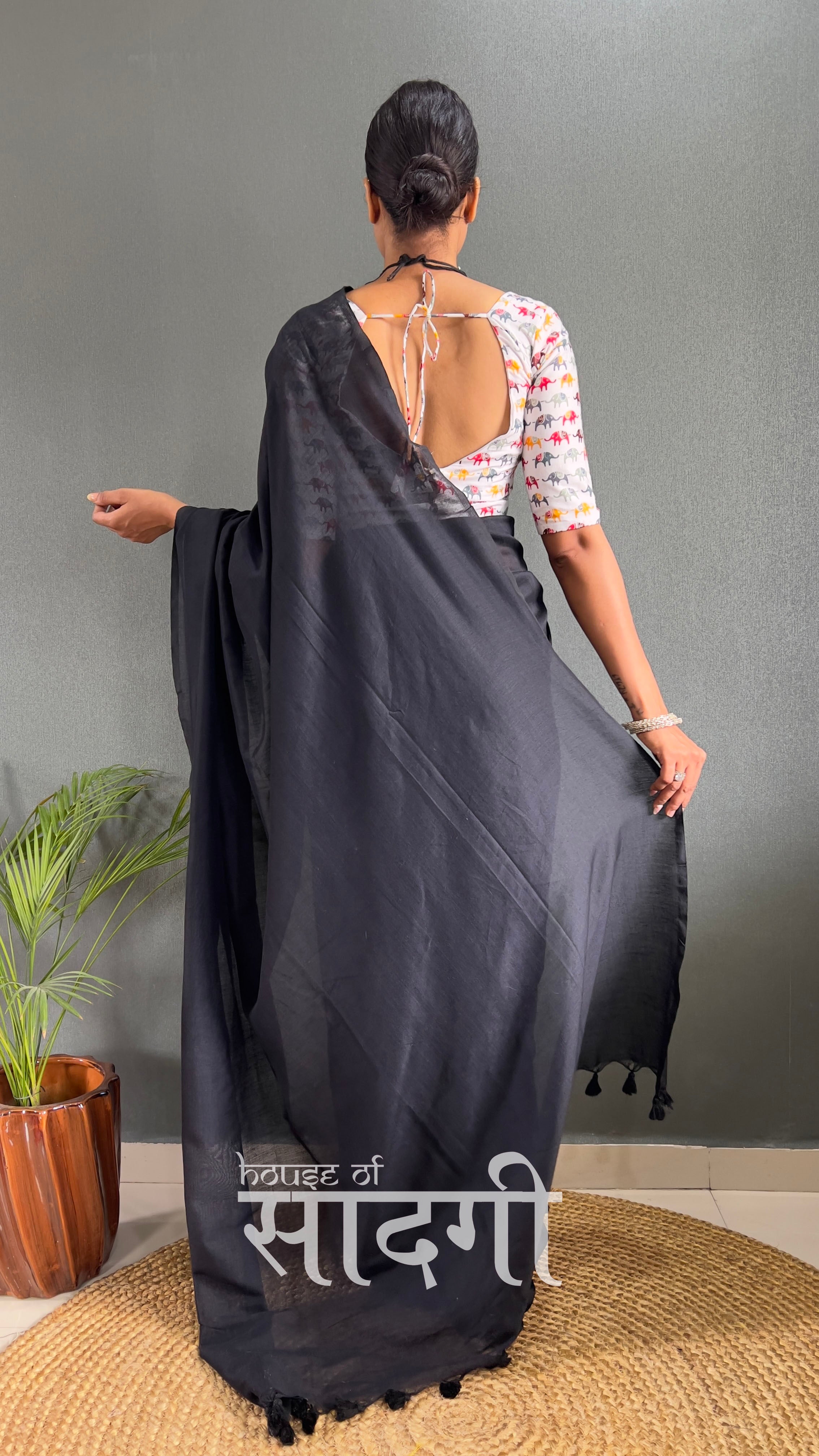 Black Handloom Cotton Saree With Elephant Printed Blouse