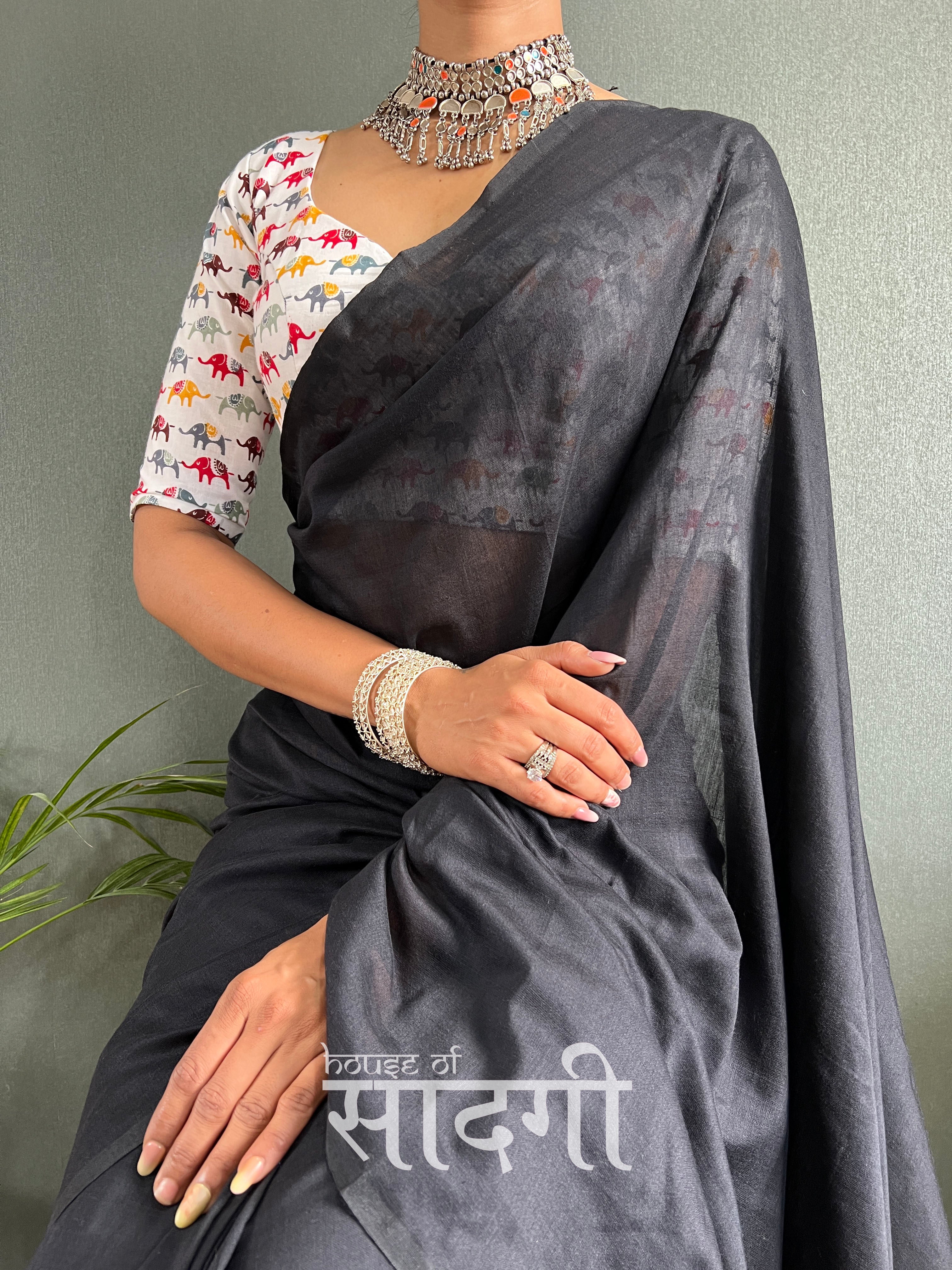 Black Handloom Cotton Saree With Elephant Printed Blouse