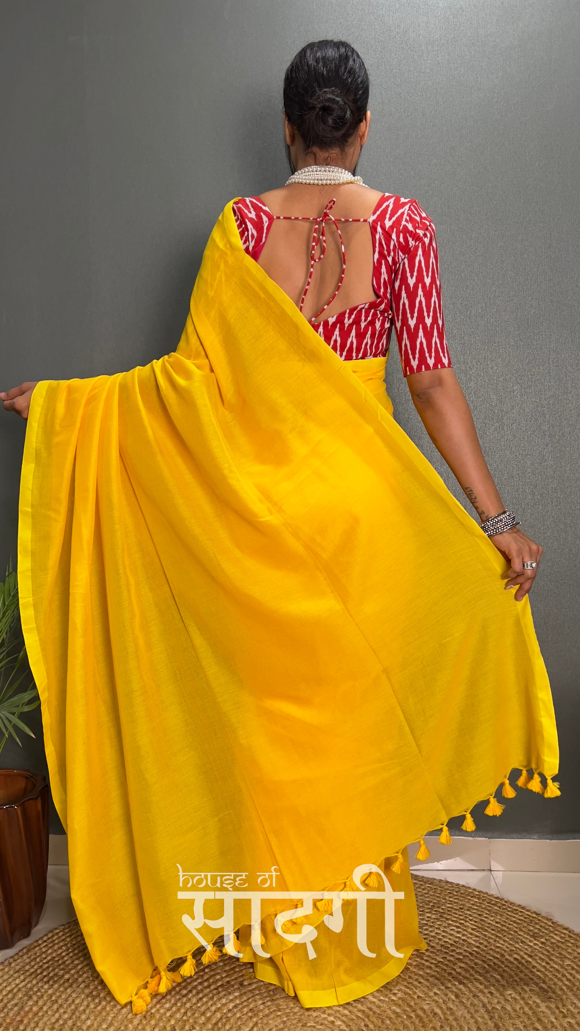 Yellow Handloom Cotton Saree With Red Zig Zag Printed Blouse