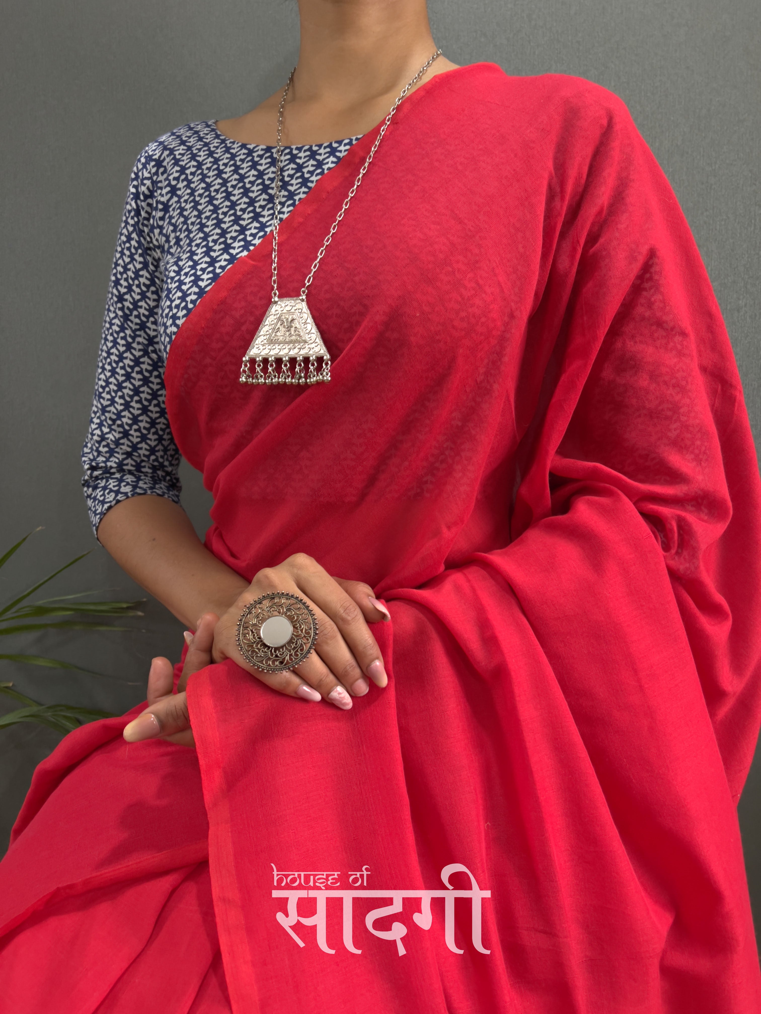 Red Handloom Cotton Saree With Blue Printed Blouse