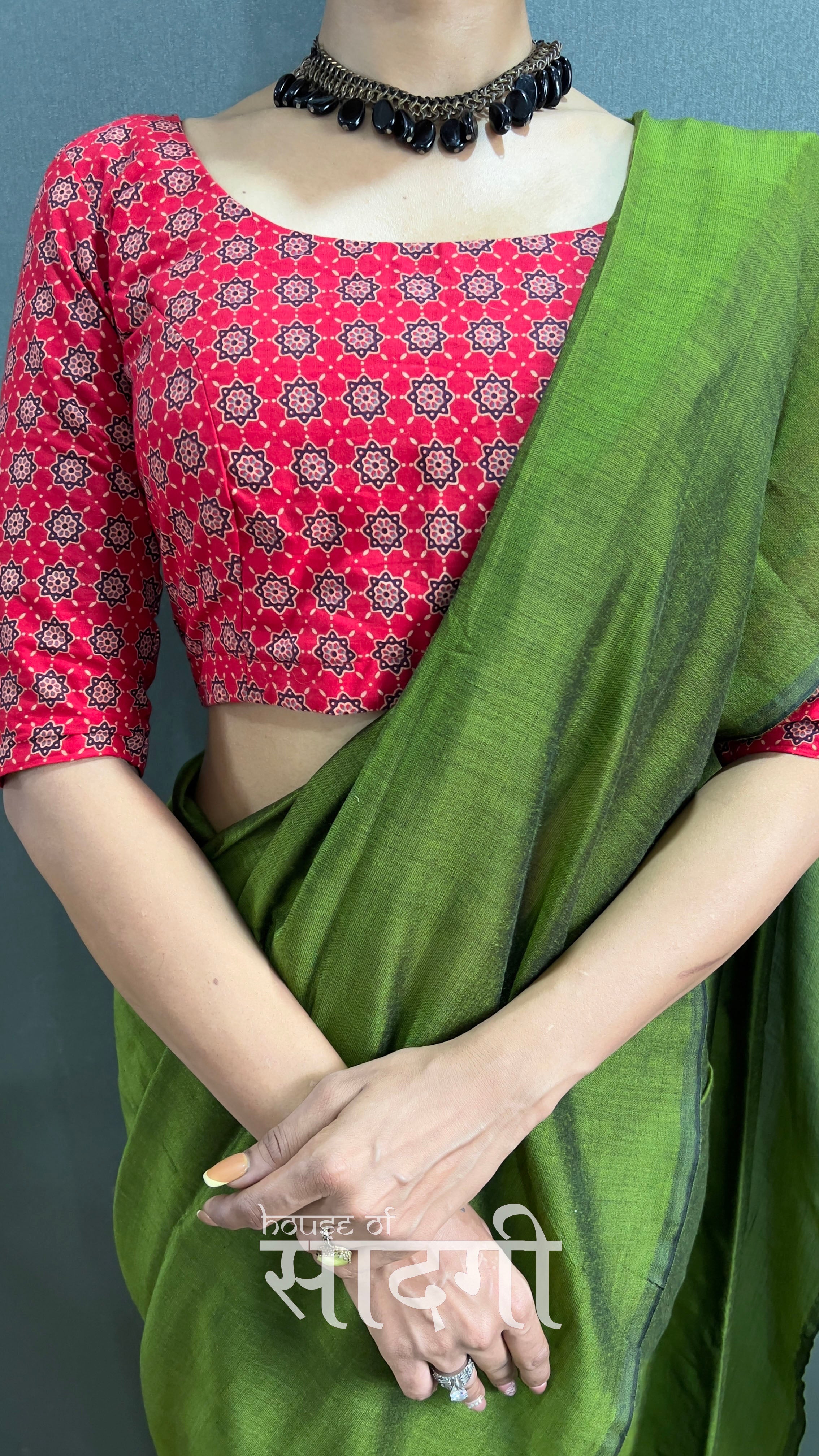 Mehndi Handloom Cotton Saree With Red Printed Blouse