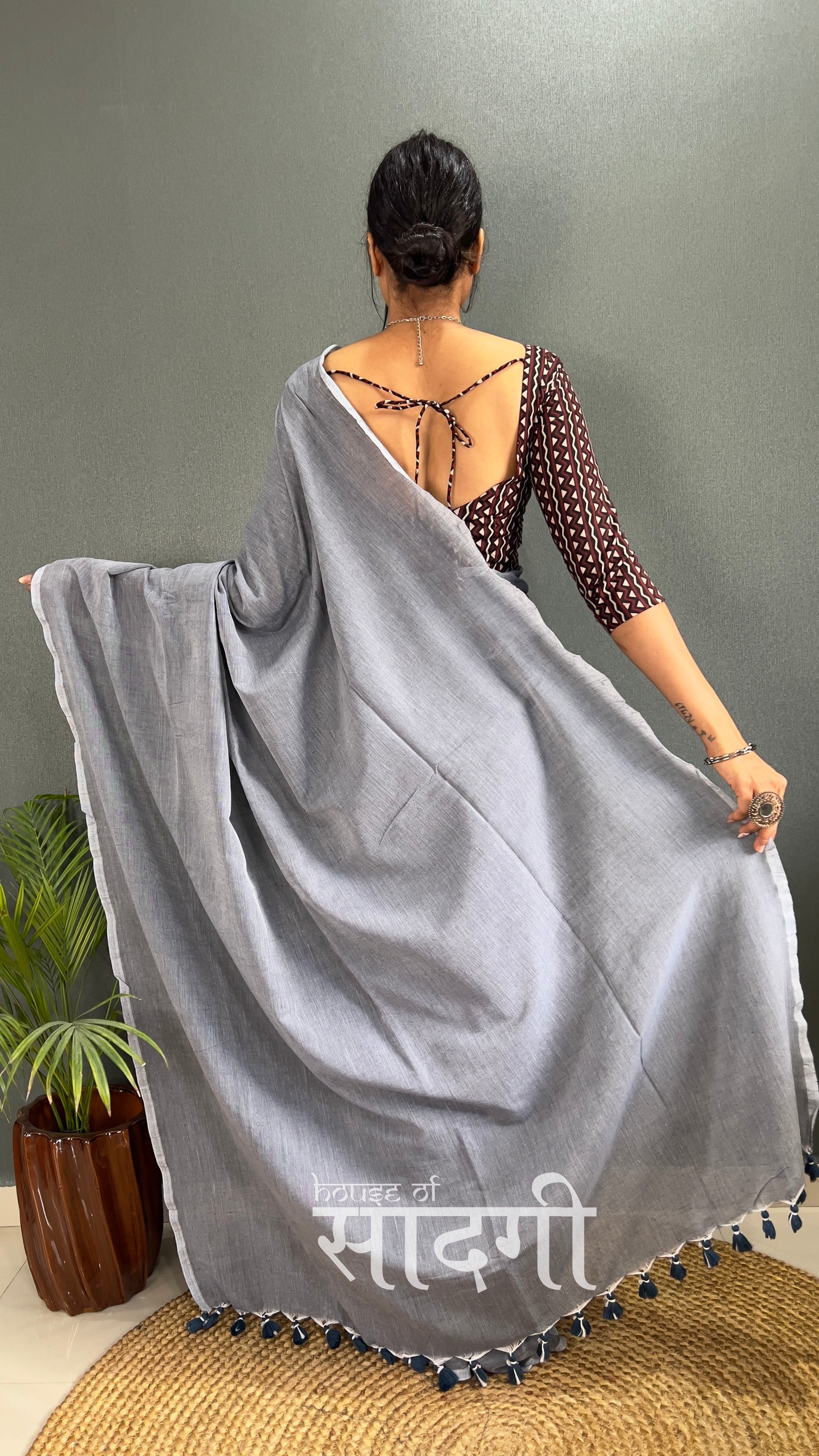 Grey Handloom Cotton Saree With Black Printed Blouse