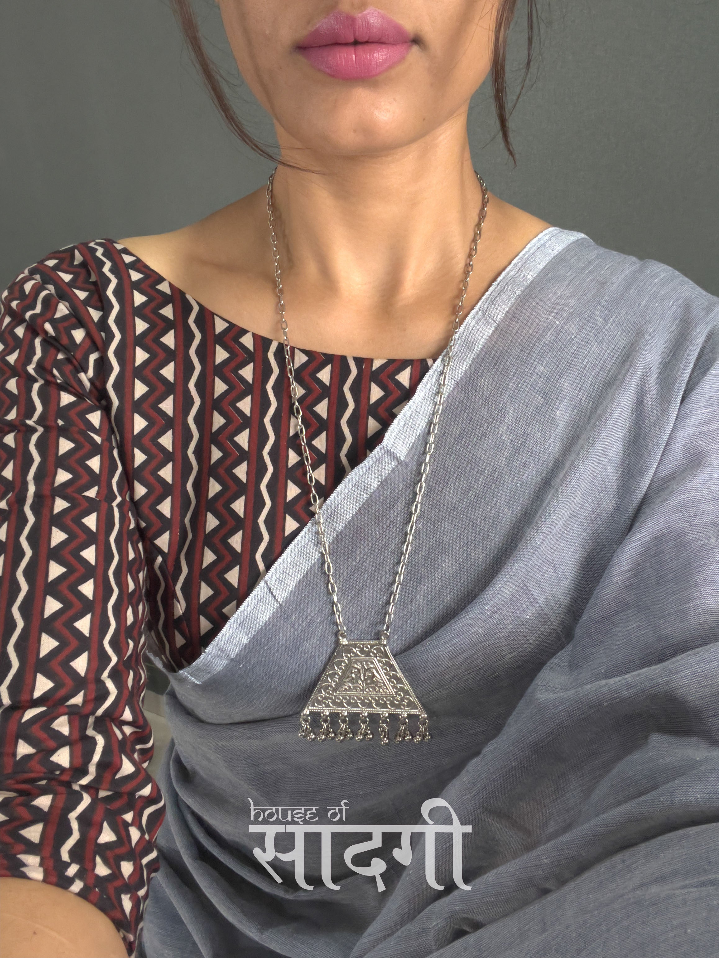 Grey Handloom Cotton Saree With Black Printed Blouse