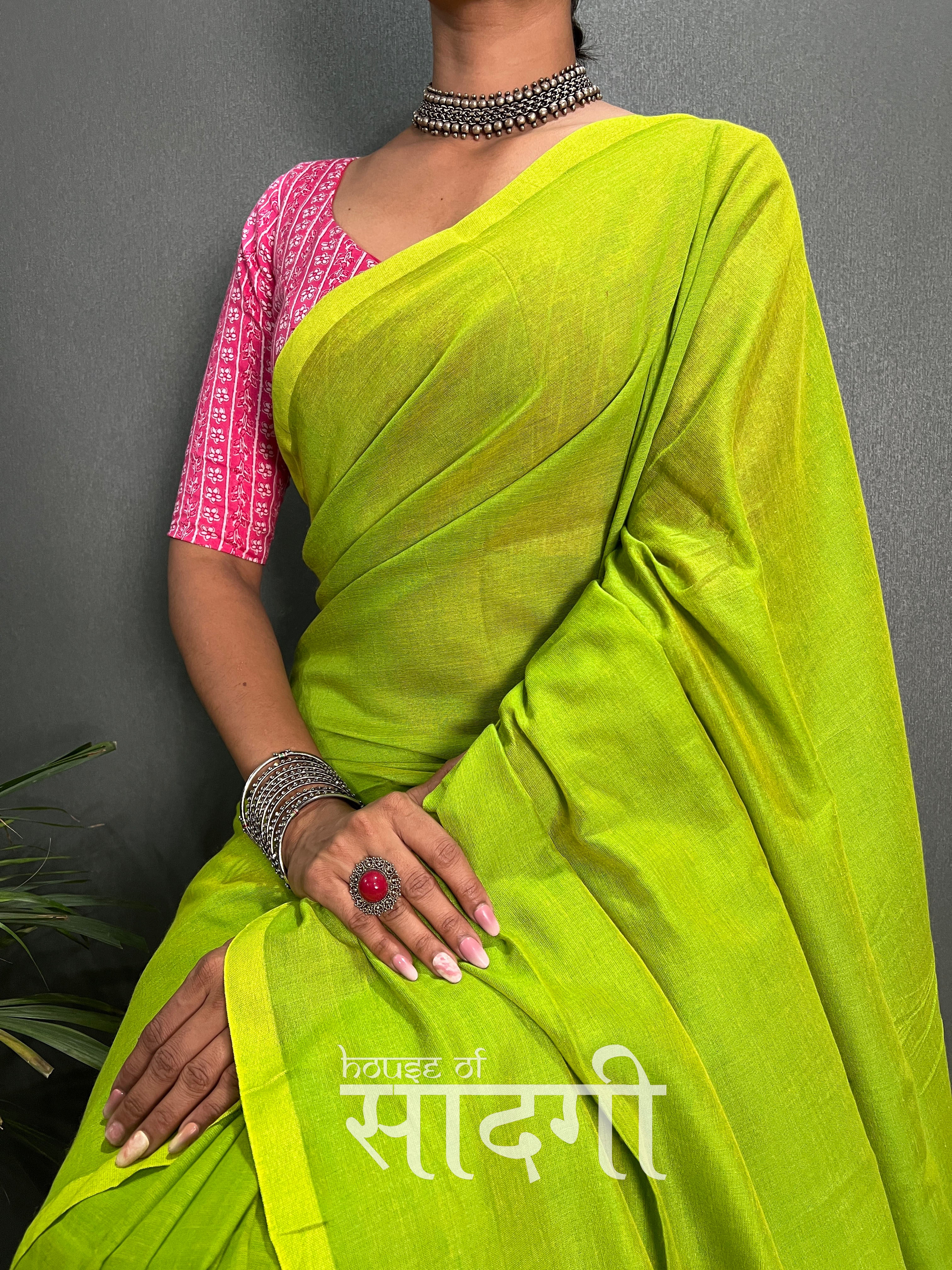 Perrot Handloom Cotton Saree With Pink Printed Blouse