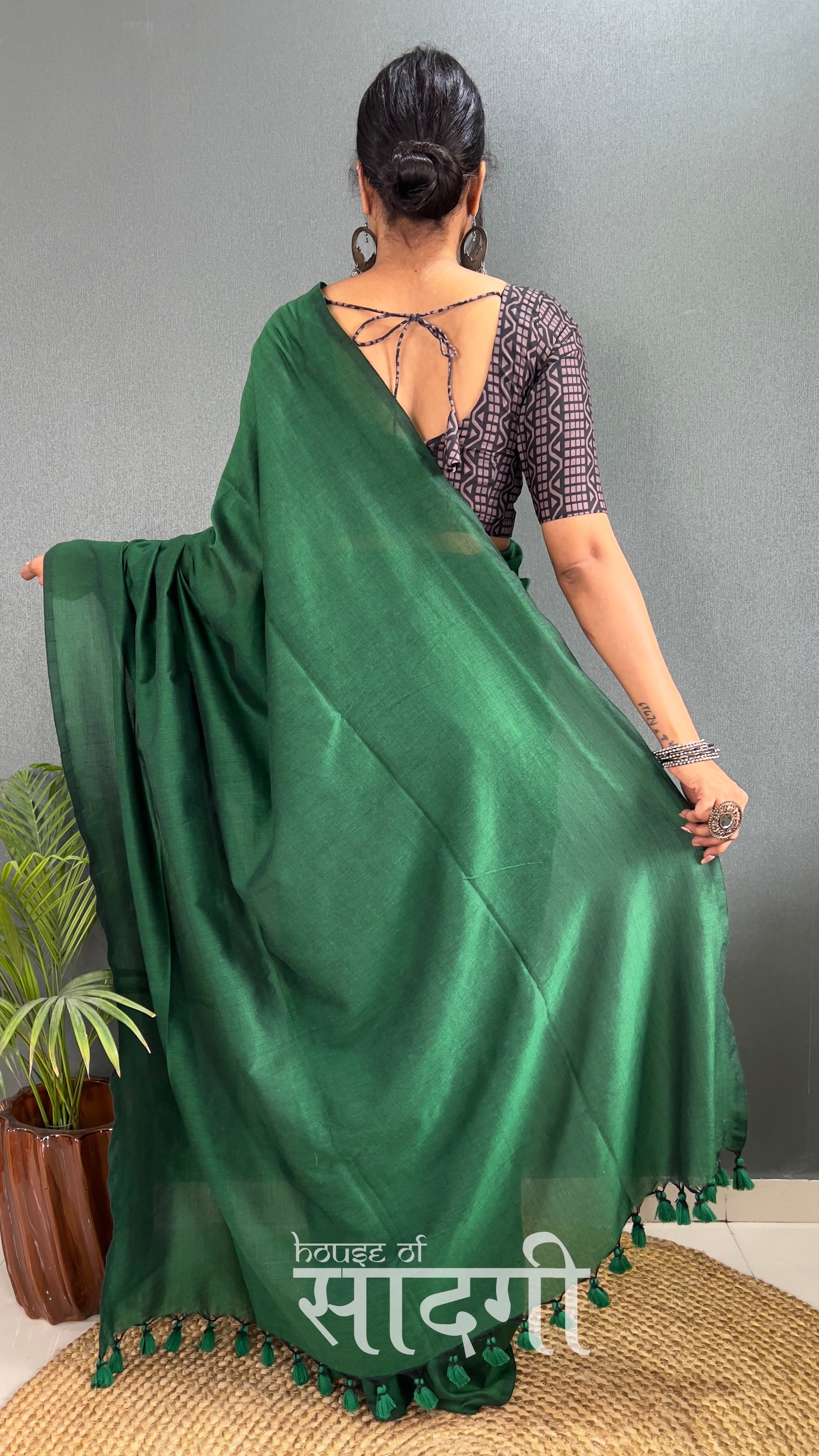 Green Handloom Cotton Saree With Black  Printed Blouse