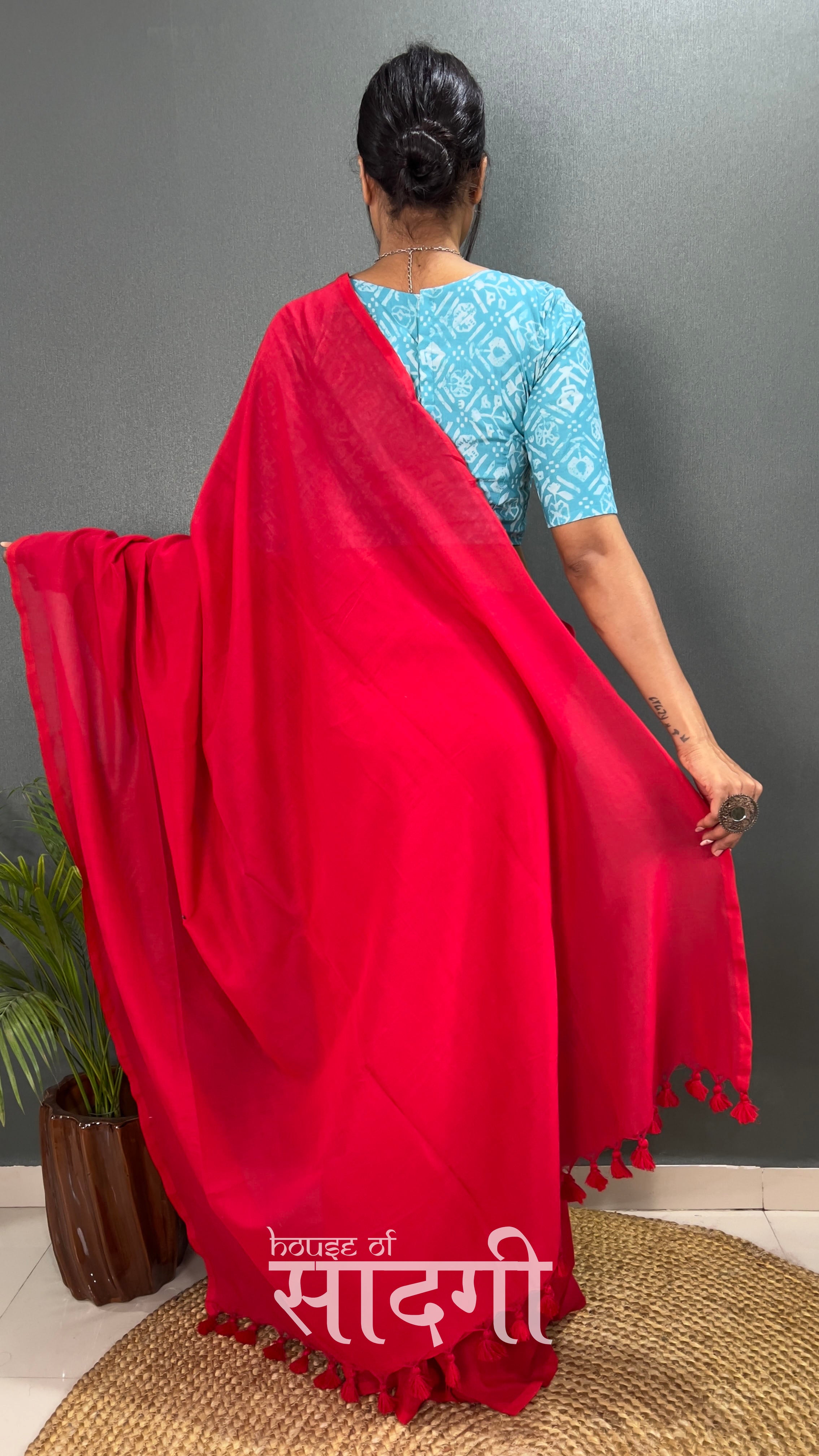 Red Handloom Cotton Saree With Sky Printed Blouse