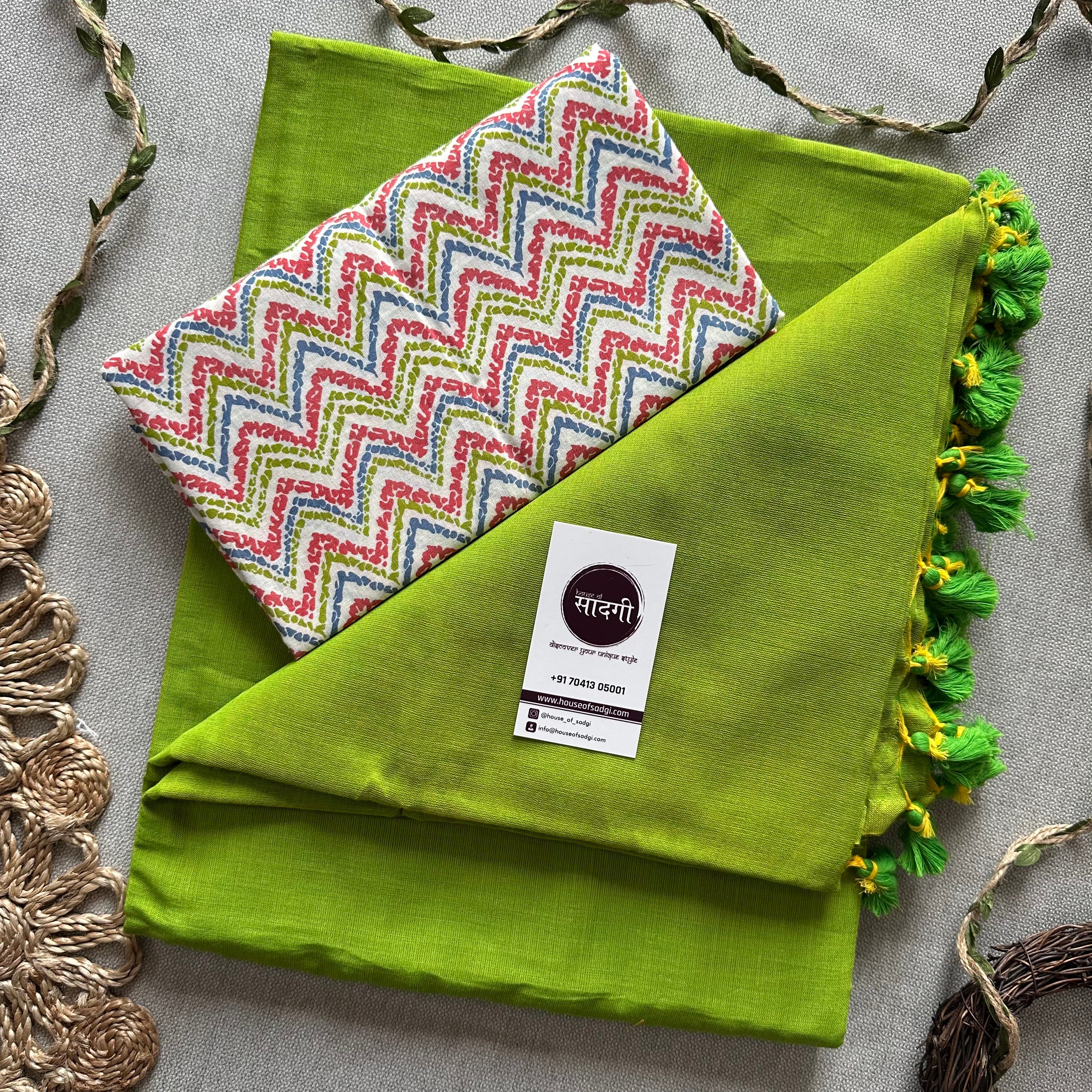 Perrot Green Handloom Khadi Cotton Saree With Zig Zag Print Blouse