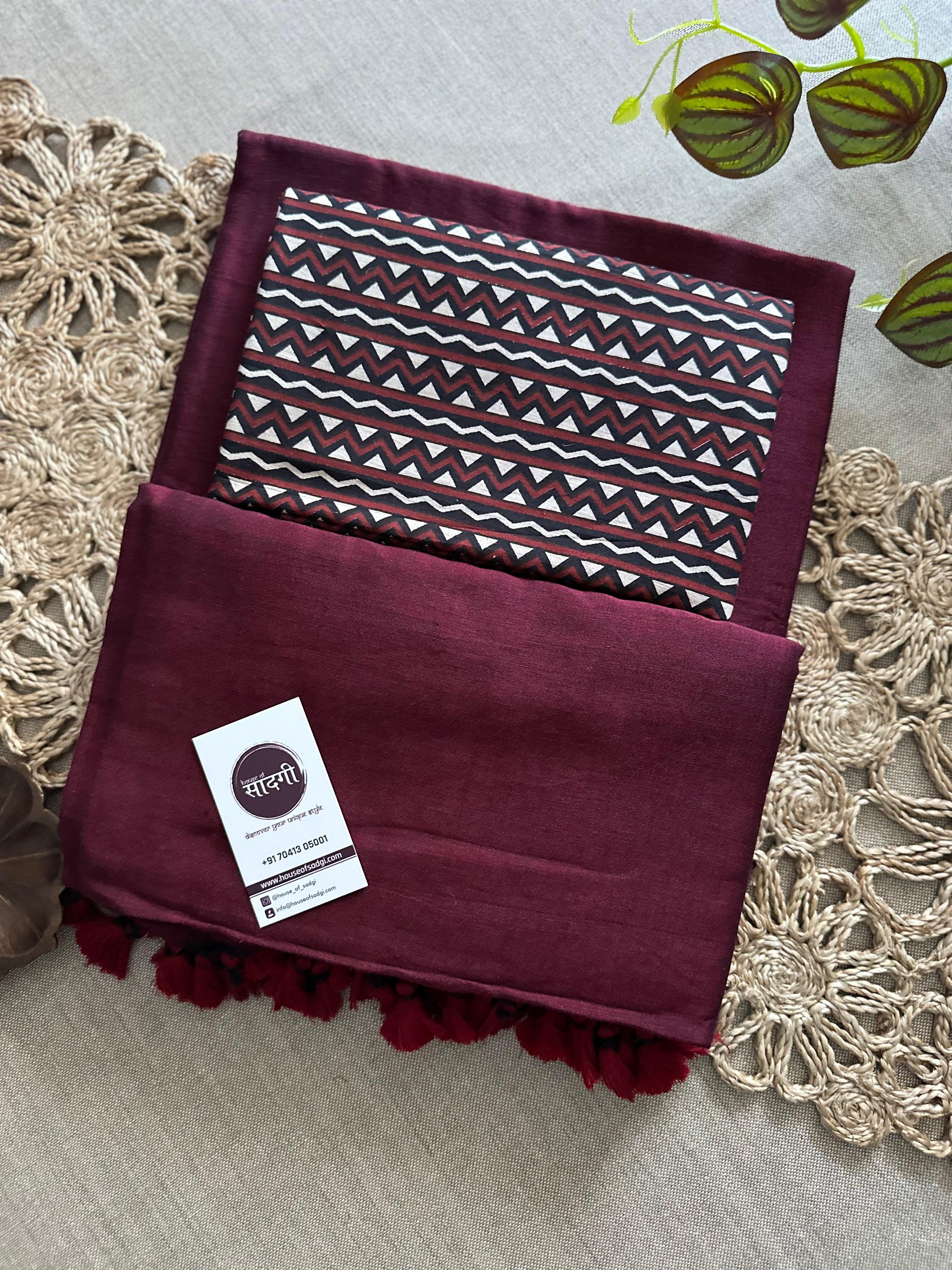 Dark Maroon Handloom Khadi Cotton Saree With Zigzag Printed Blouse - House Of Sadgi