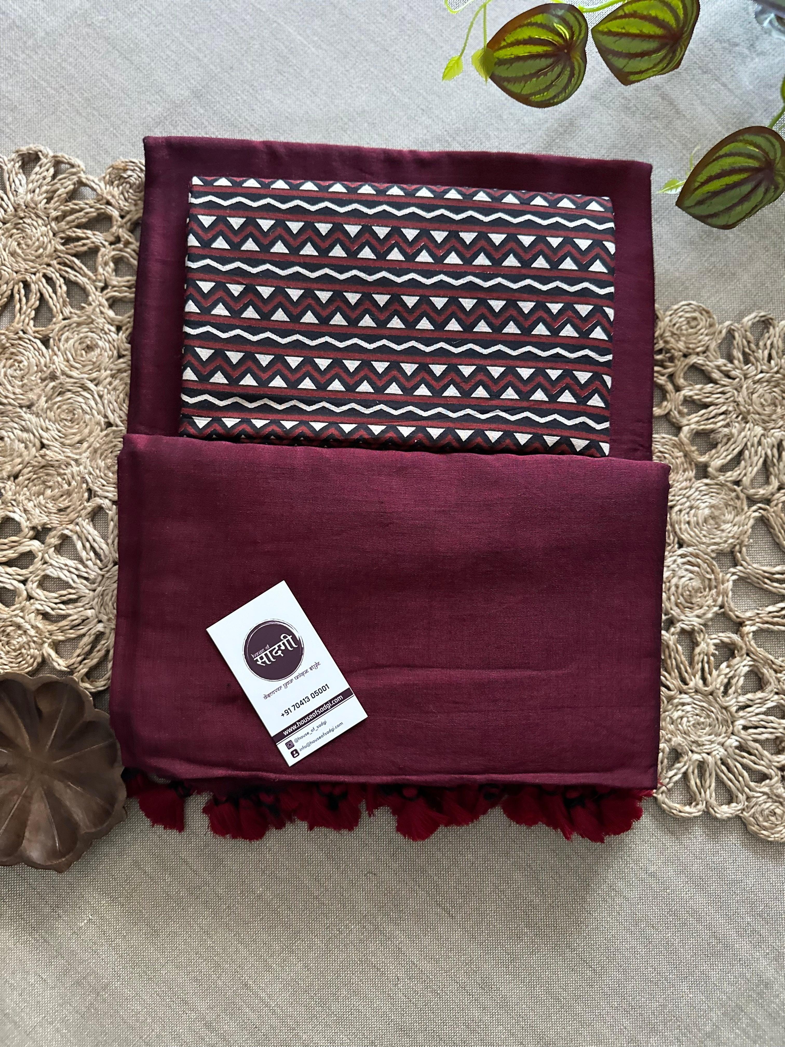 Dark Maroon Handloom Khadi Cotton Saree With Zigzag Printed Blouse - House Of Sadgi