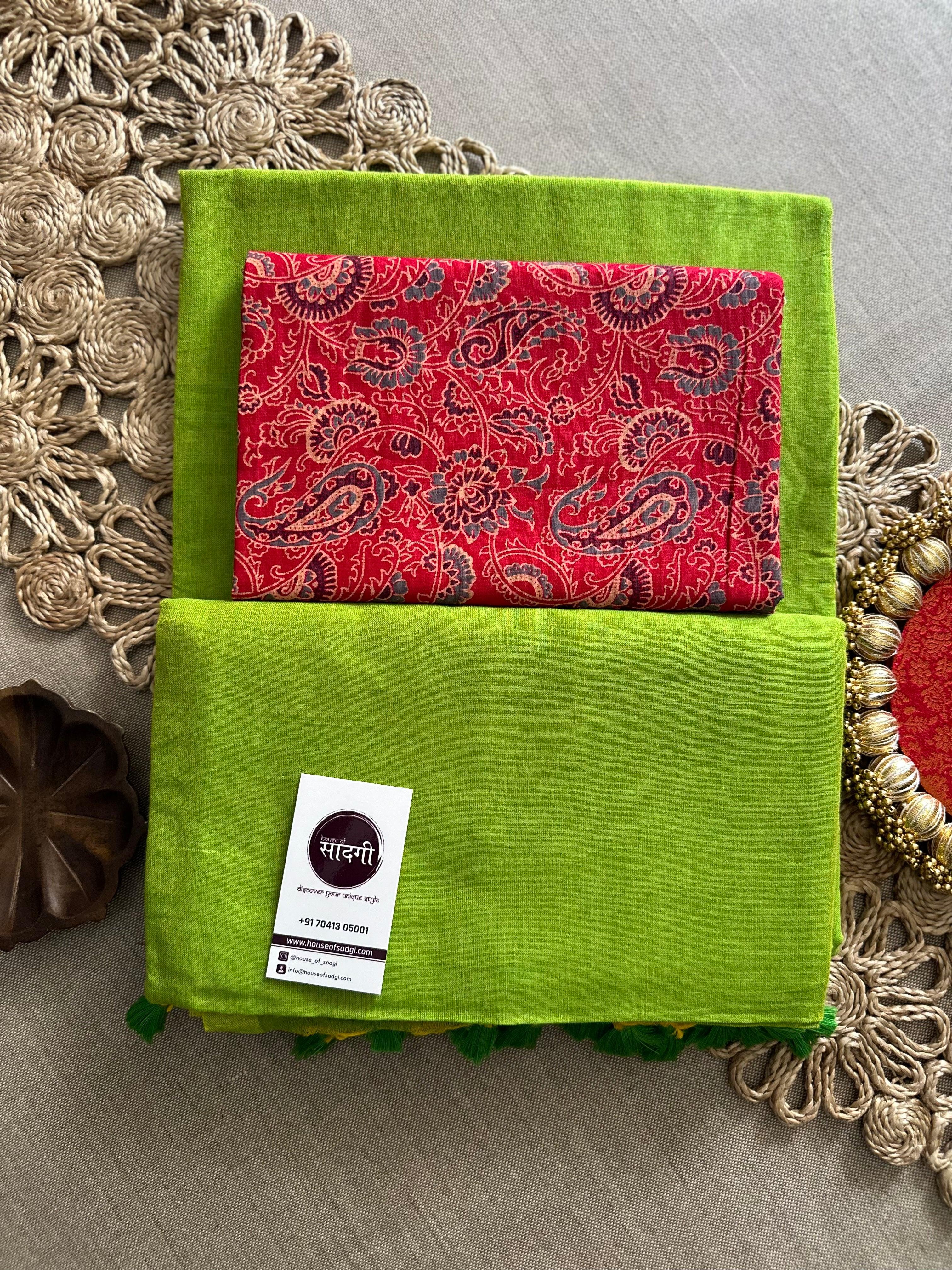 Perrot Green Handloom Khadi Cotton Saree With Red Printed Blouse - House Of Sadgi