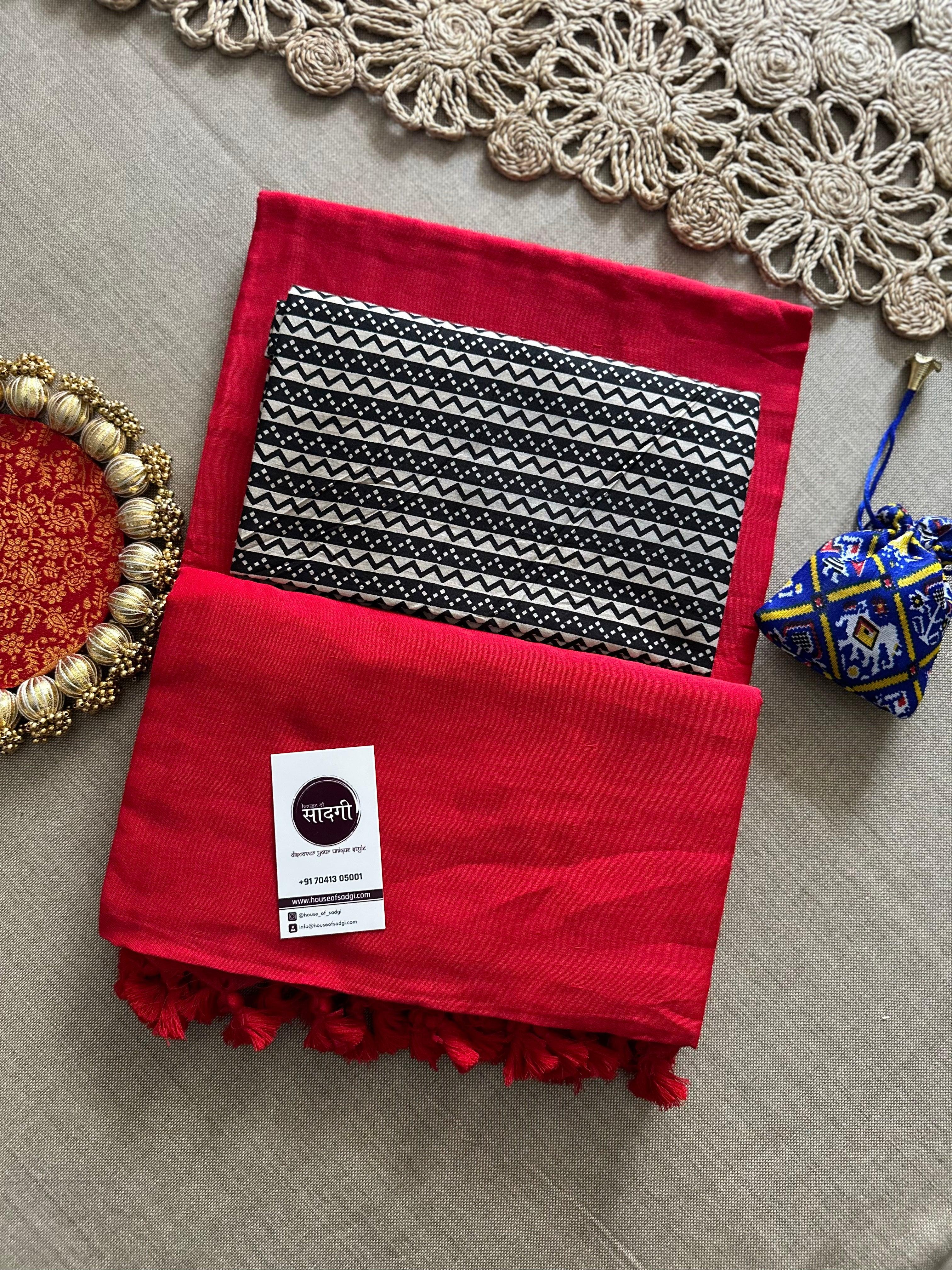 Red Handloom Khadi Cotton Saree With Lining Print Blouse - House Of Sadgi